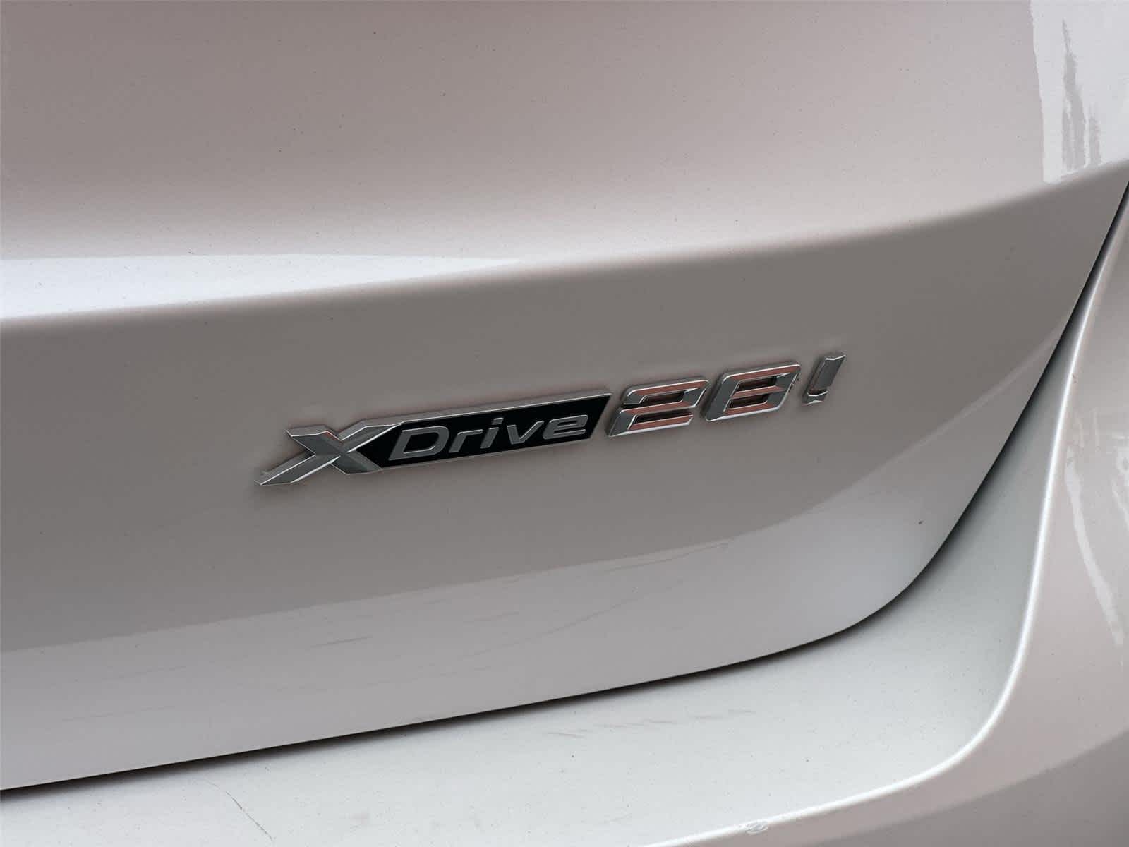 Thumbnail: 2023 BMW X1 - 8