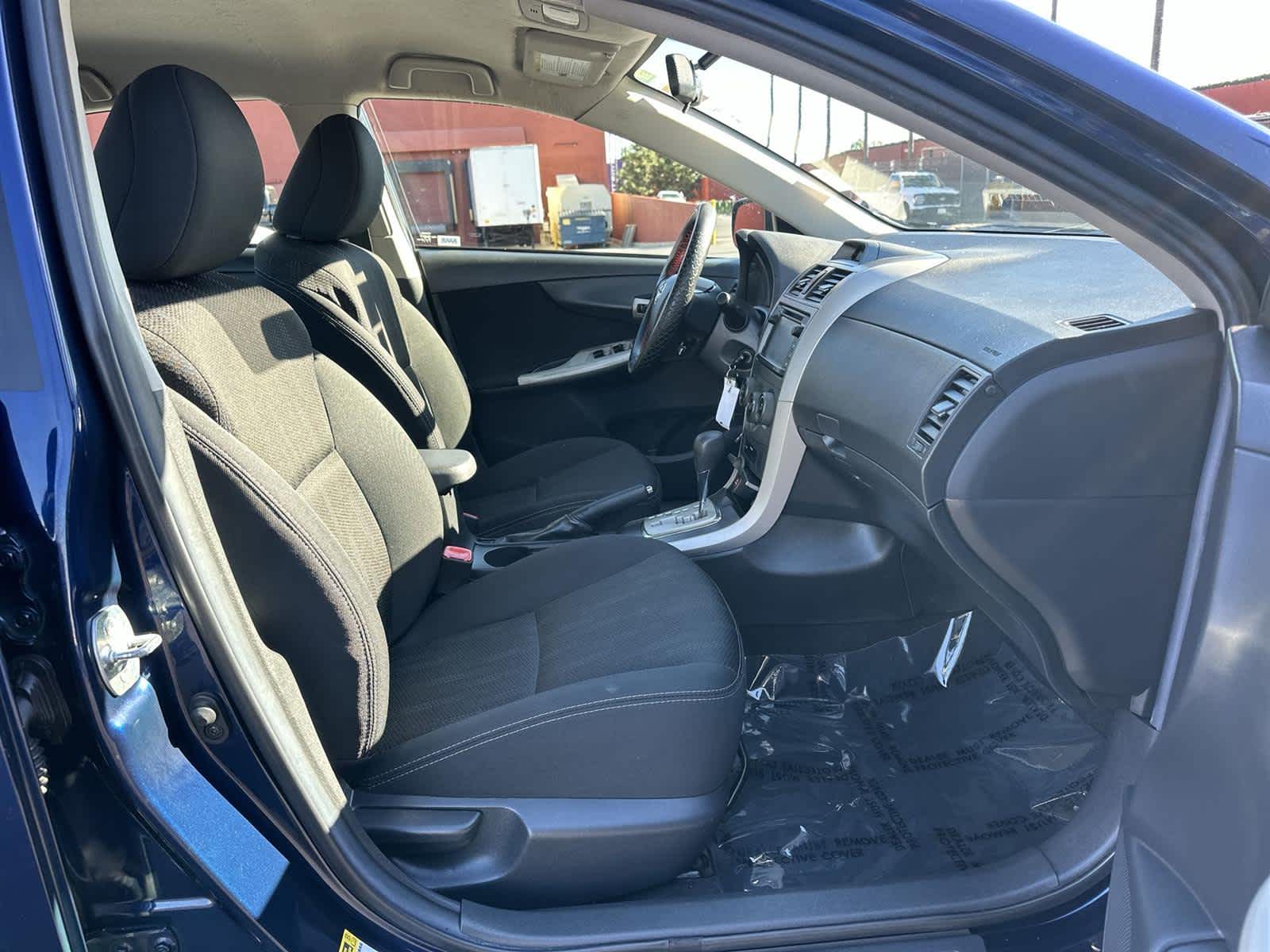 Thumbnail: 2013 Toyota Corolla - 14