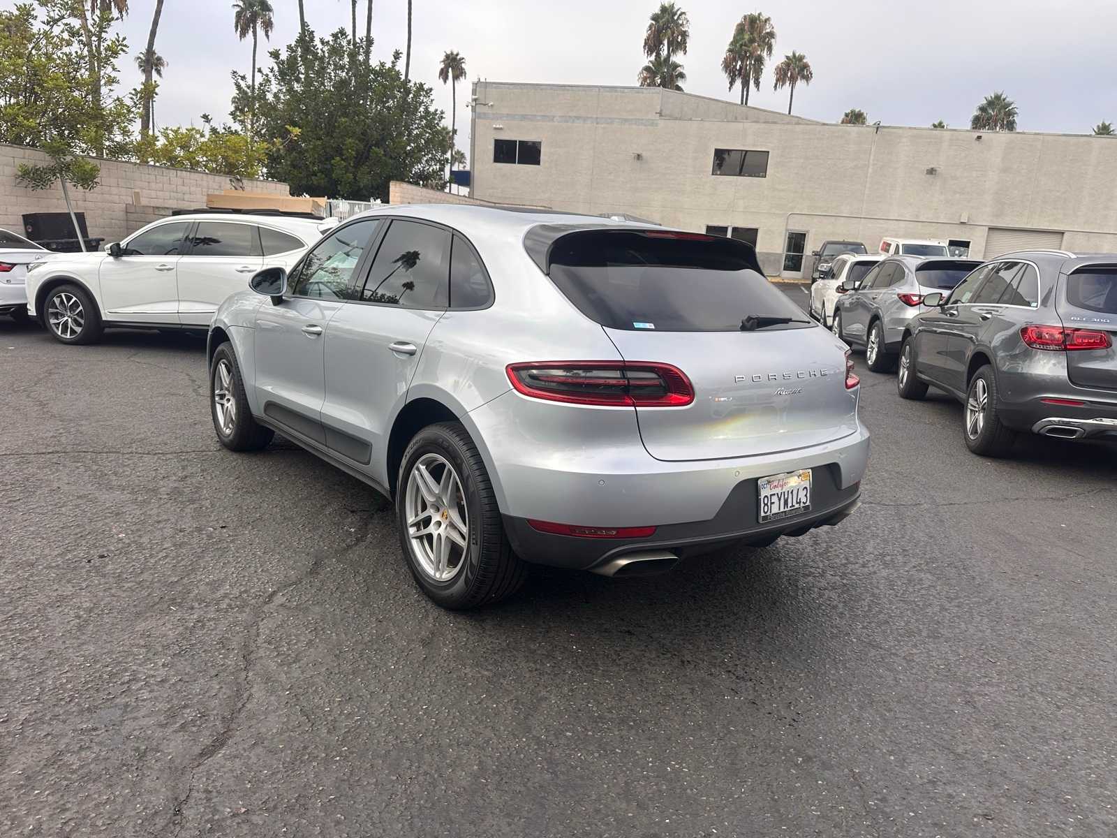 Thumbnail: 2018 Porsche Macan - 3