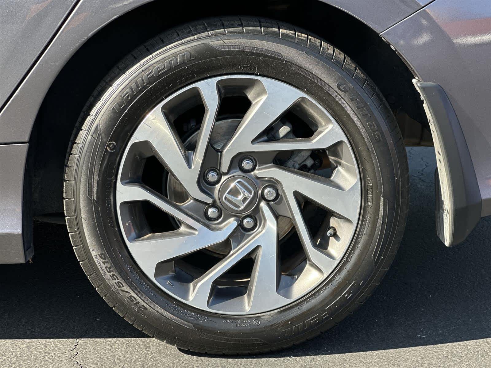 Thumbnail: 2016 Honda Civic - 8