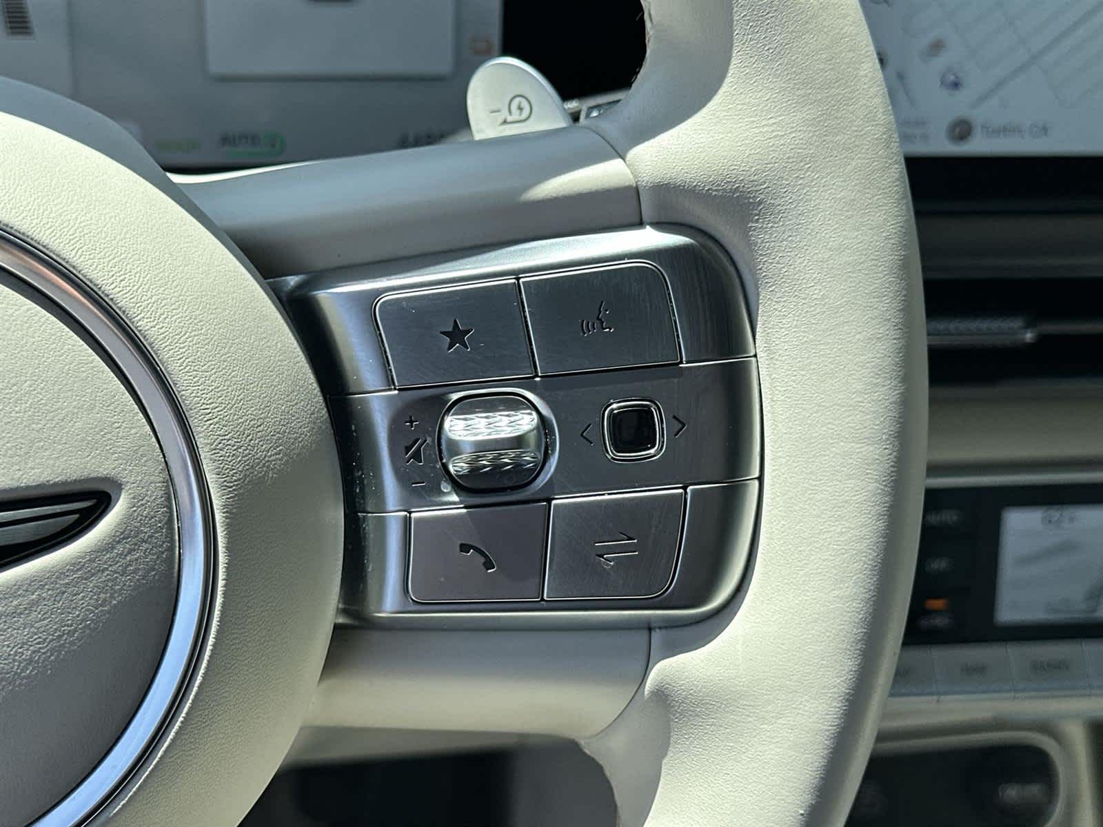 Thumbnail: 2023 Genesis GV60 - 25