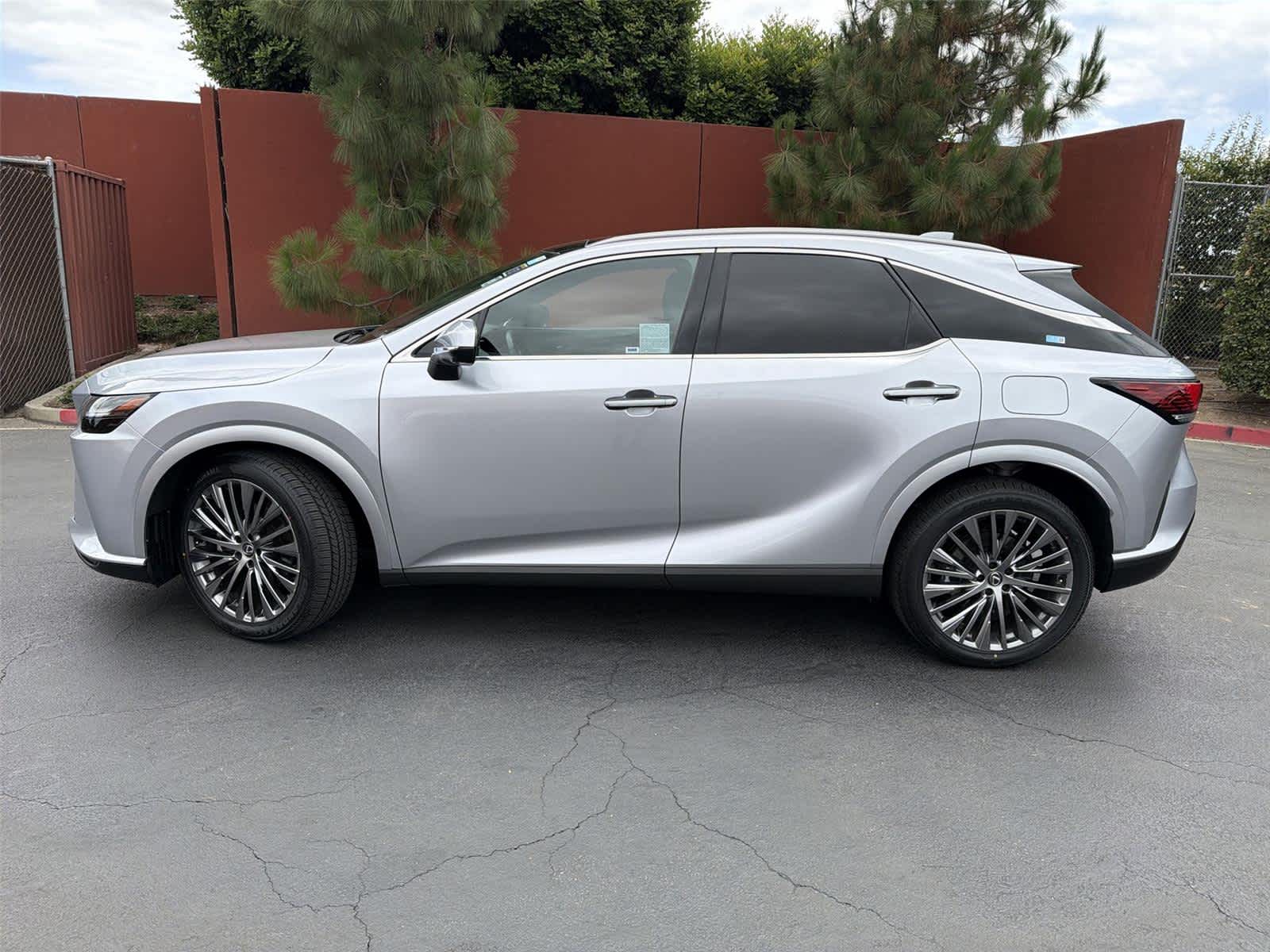 Thumbnail: 2024 Lexus RX - 3