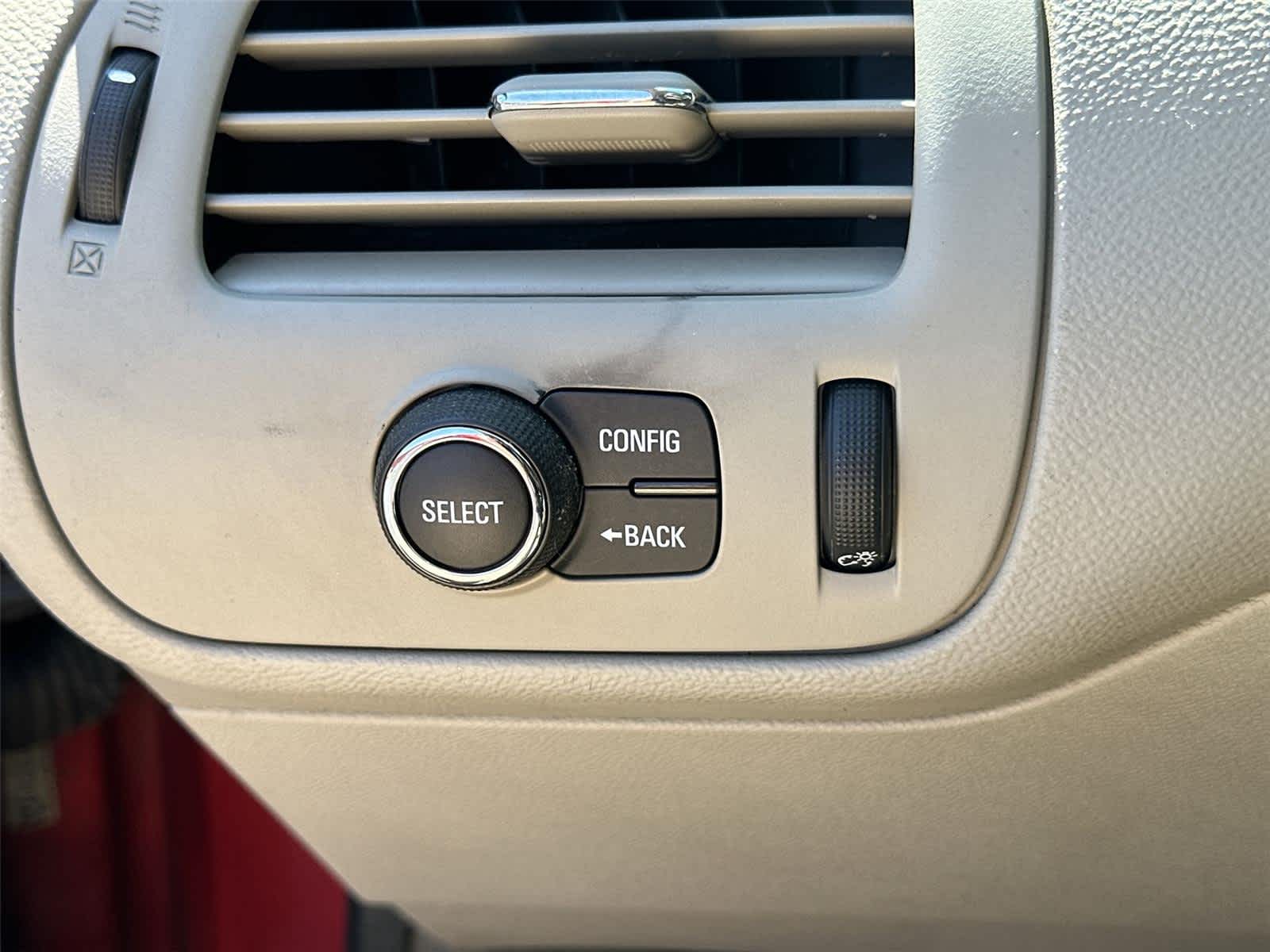 Thumbnail: 2013 Chevrolet Volt - 36