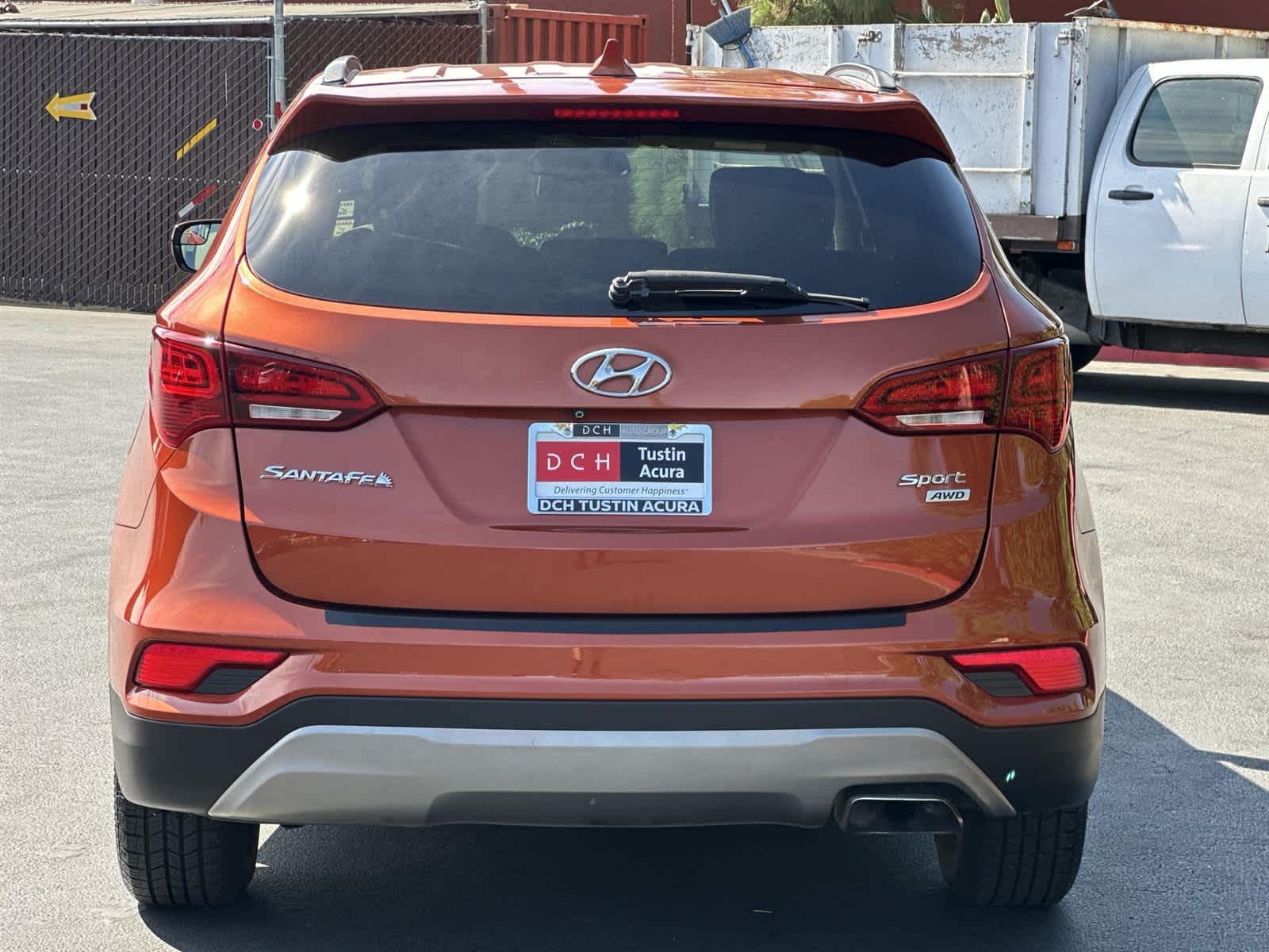 Thumbnail: 2017 Hyundai Santa Fe - 5