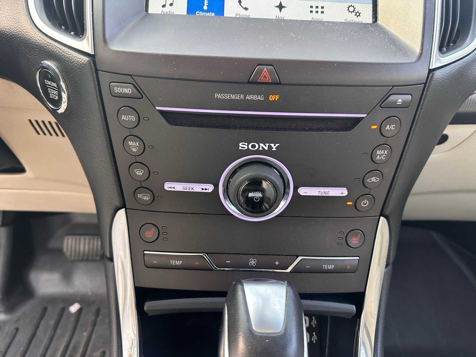 Thumbnail: 2016 Ford Edge - 16