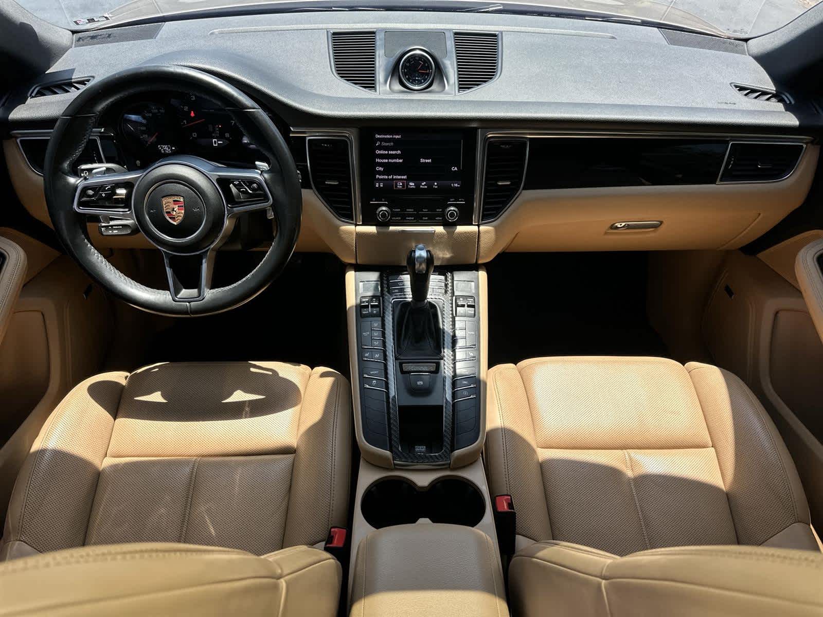 Thumbnail: 2018 Porsche Macan - 10