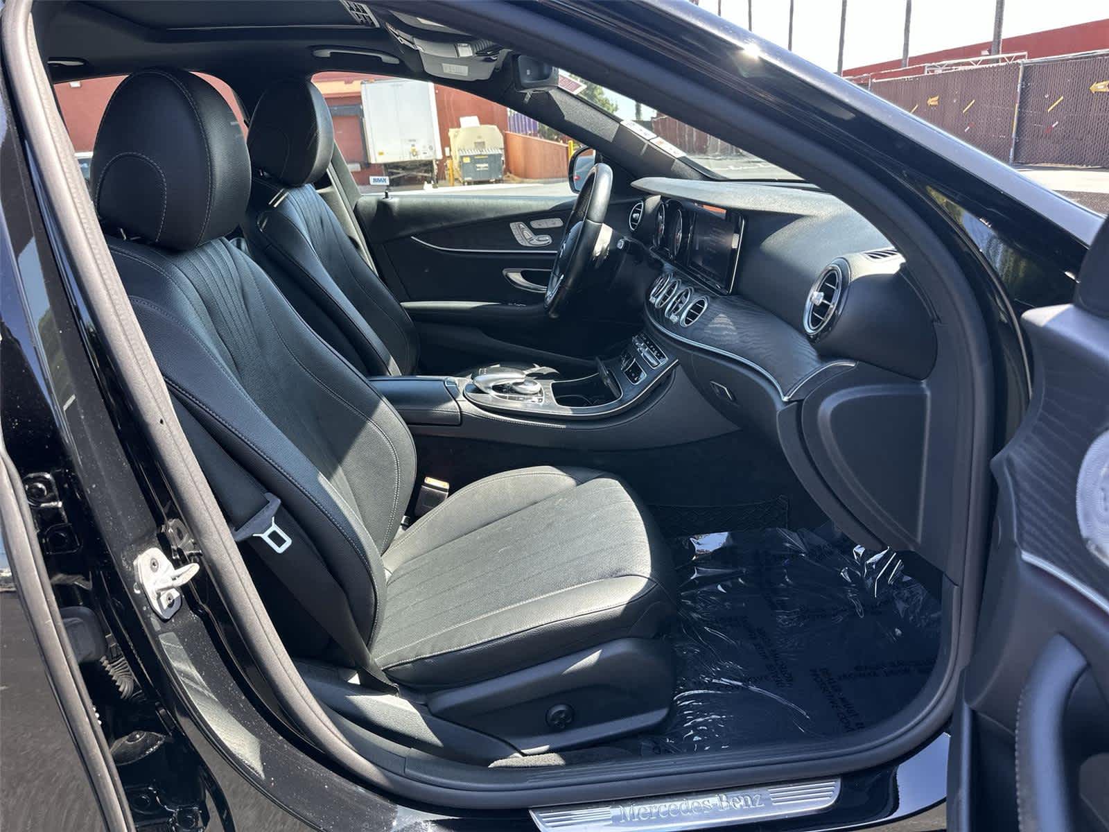 Thumbnail: 2019 Mercedes-Benz E-Class - 14