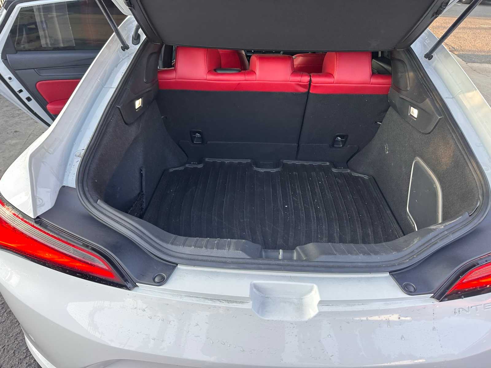 Thumbnail: 2023 Acura Integra - 10