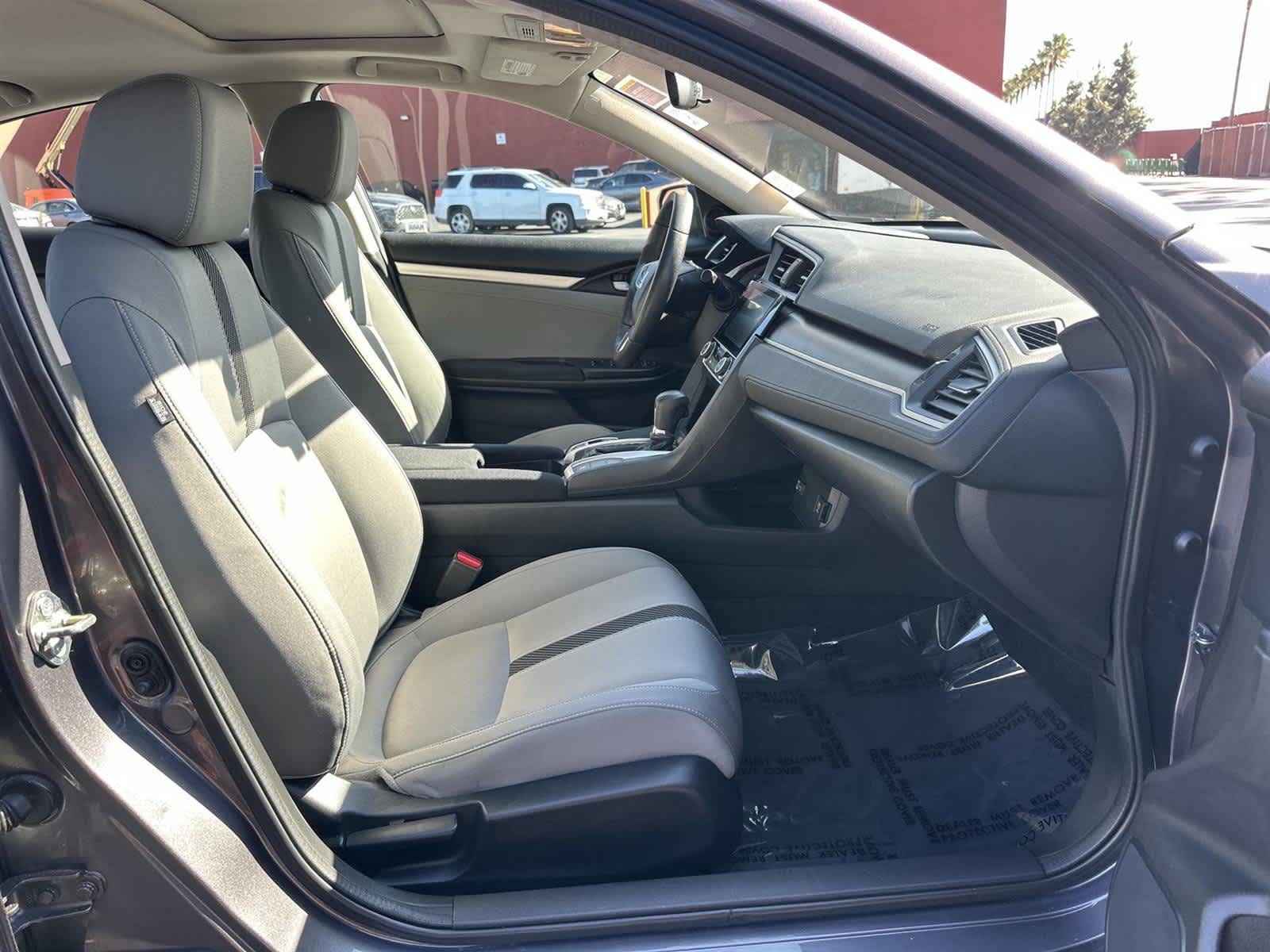 Thumbnail: 2016 Honda Civic - 14