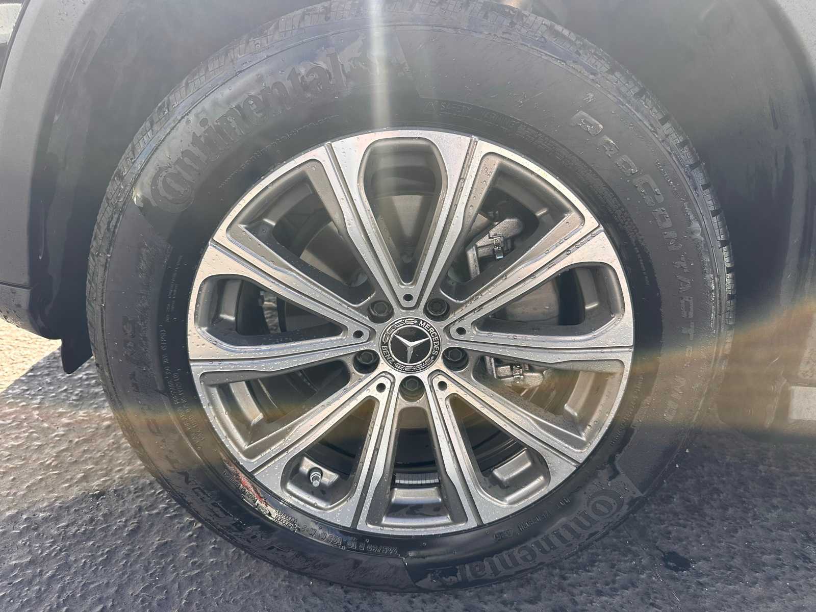 Thumbnail: 2025 Mercedes-Benz GLC - 9