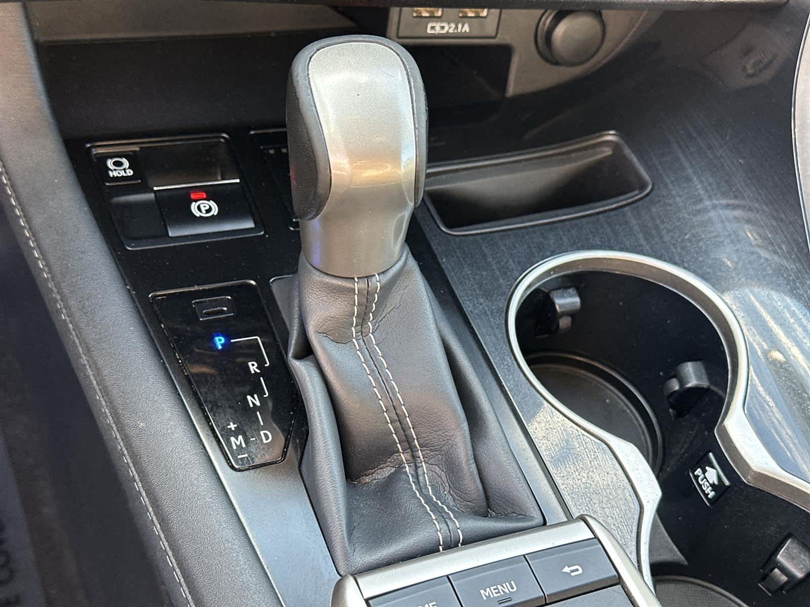 Thumbnail: 2020 Lexus RX - 17