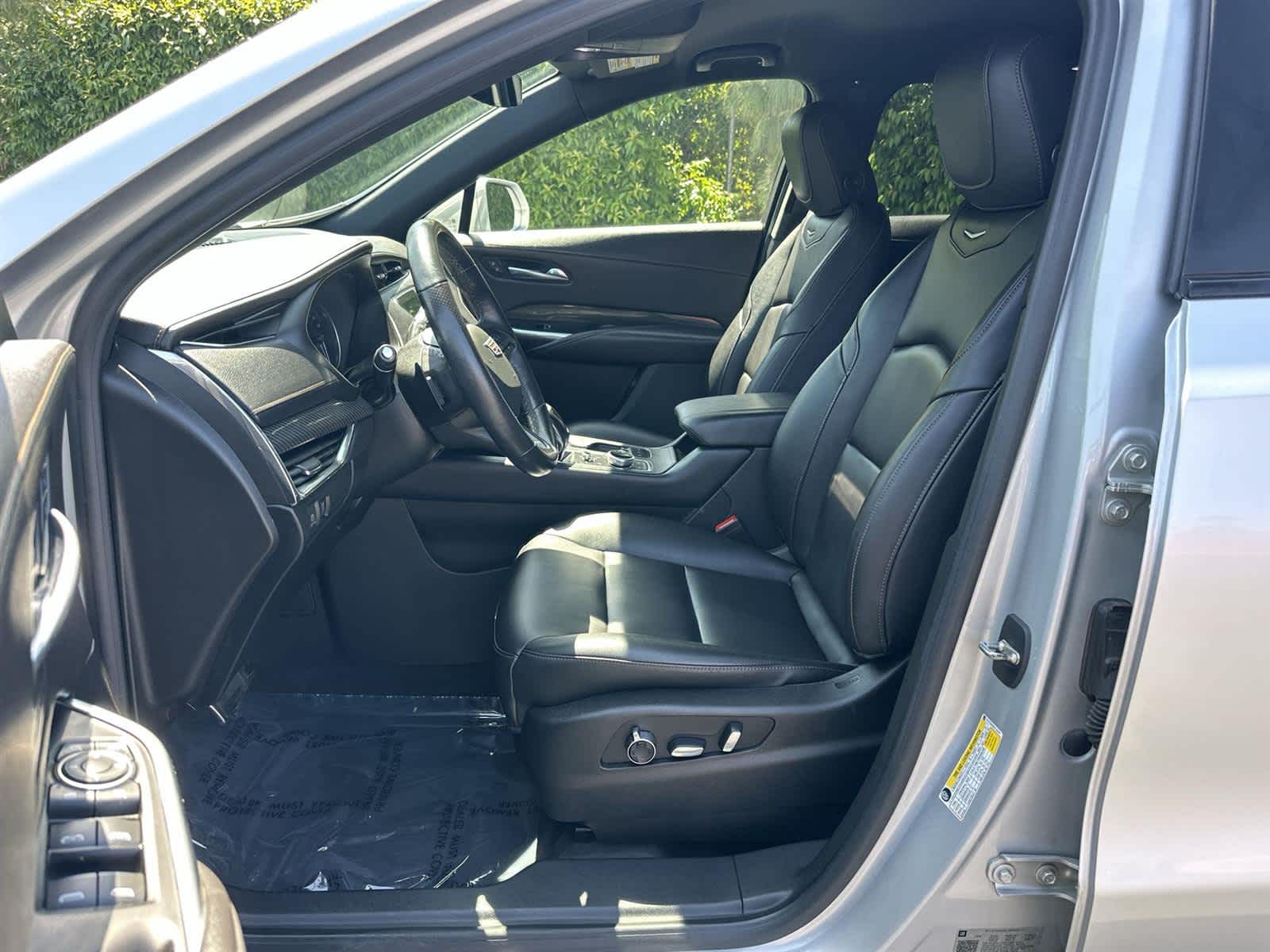 Thumbnail: 2019 Cadillac XT4 - 11