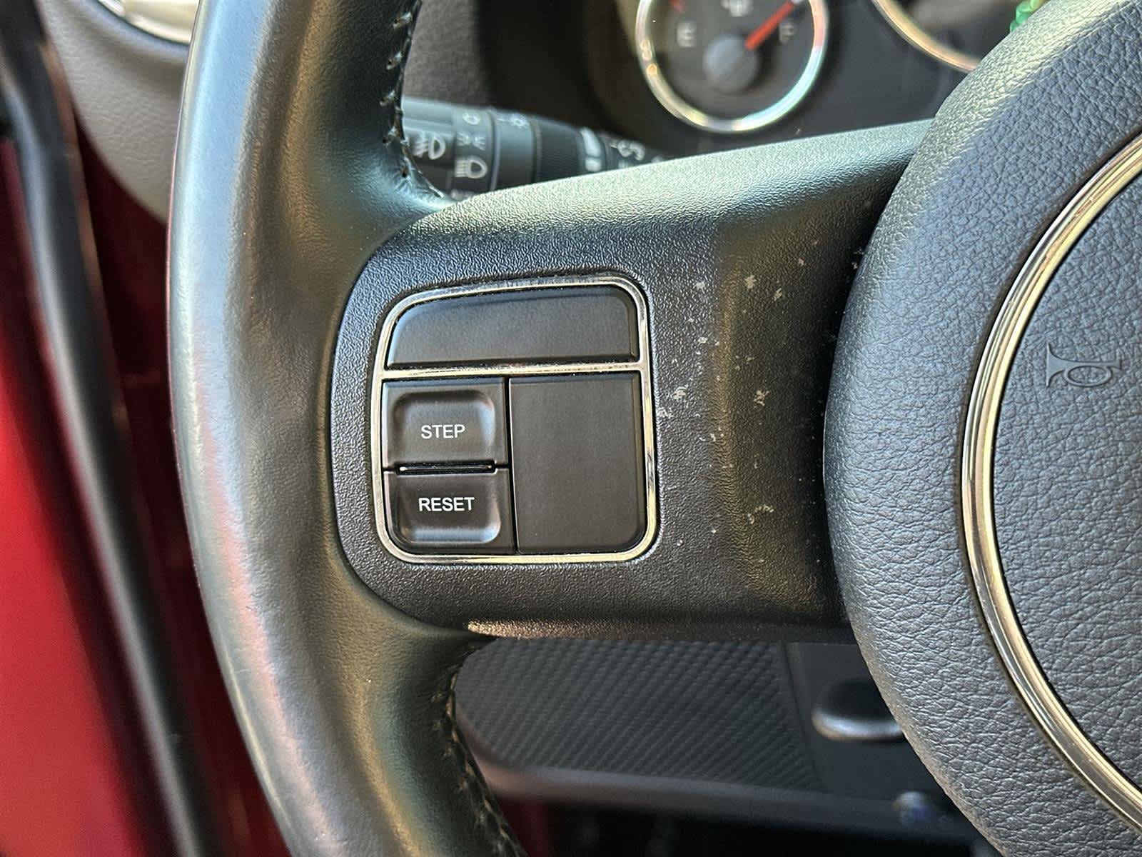 Thumbnail: 2012 Jeep Wrangler - 22