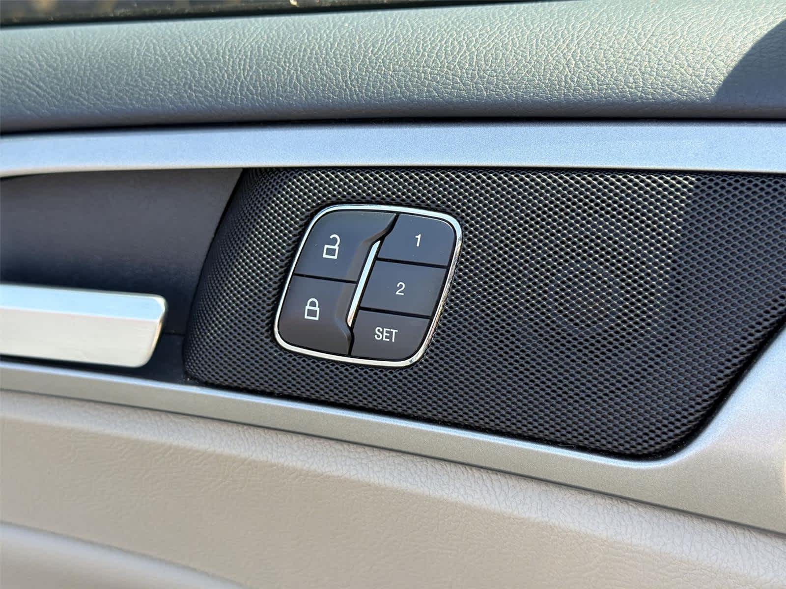 Thumbnail: 2018 Ford Fusion - 41