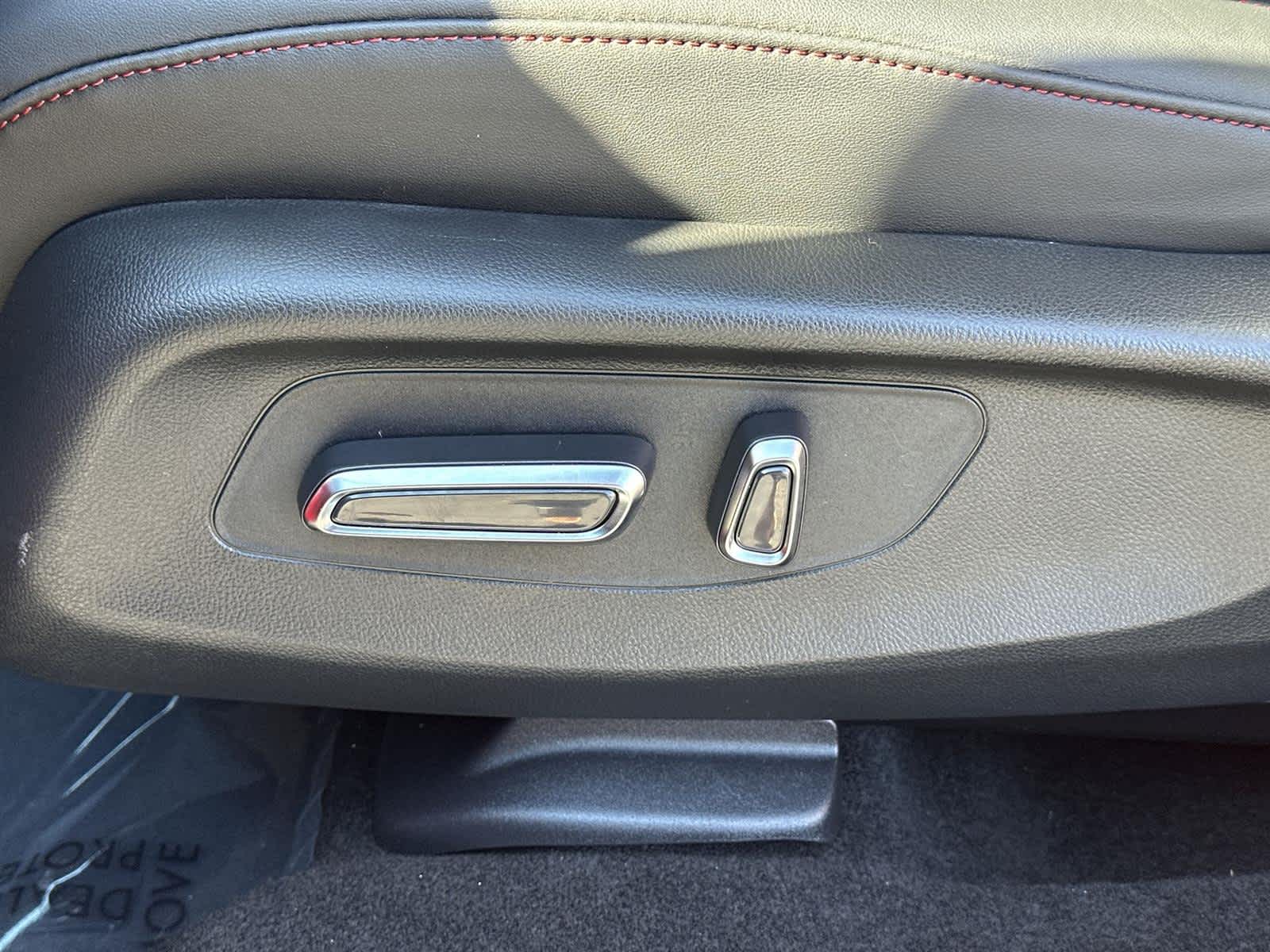 Thumbnail: 2025 Acura ADX - 22