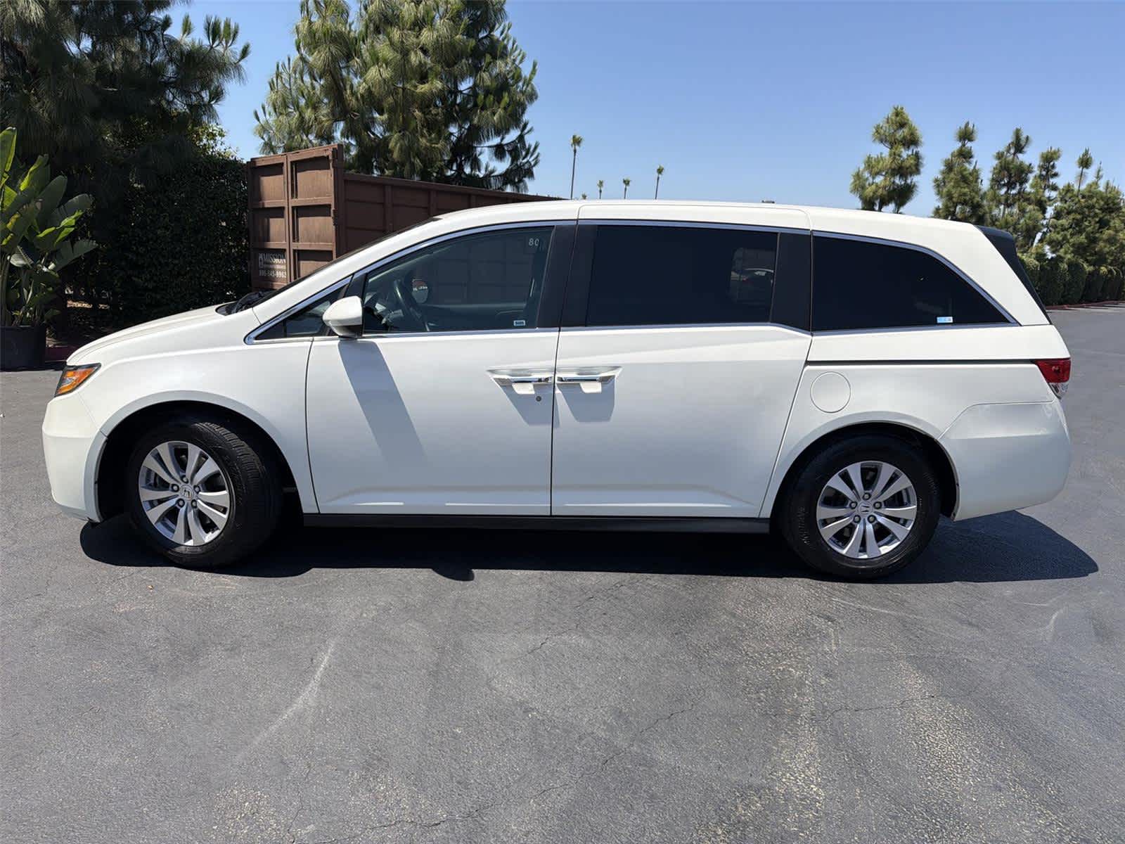 Thumbnail: 2015 Honda Odyssey - 3