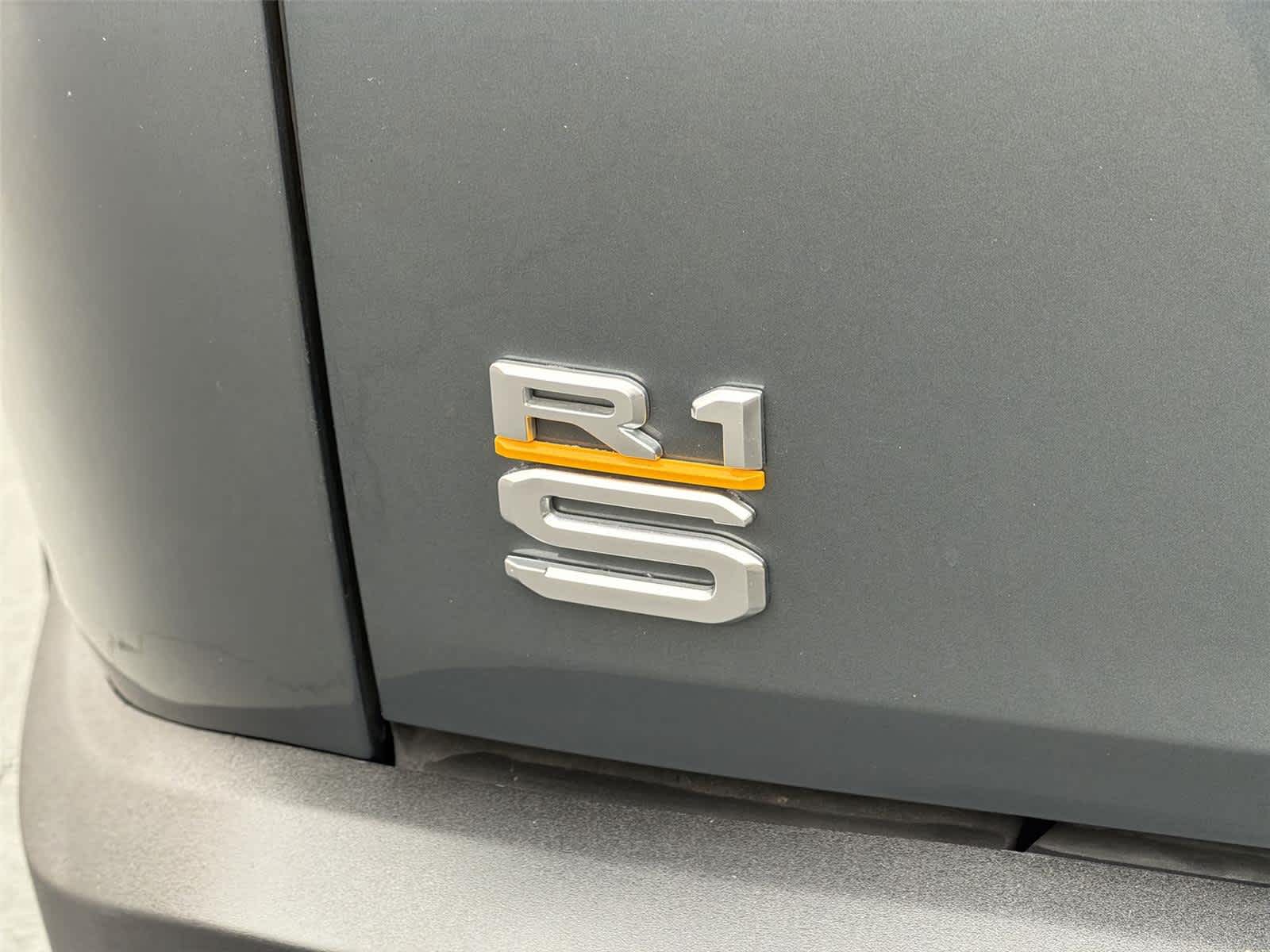 Thumbnail: 2023 Rivian R1S - 7