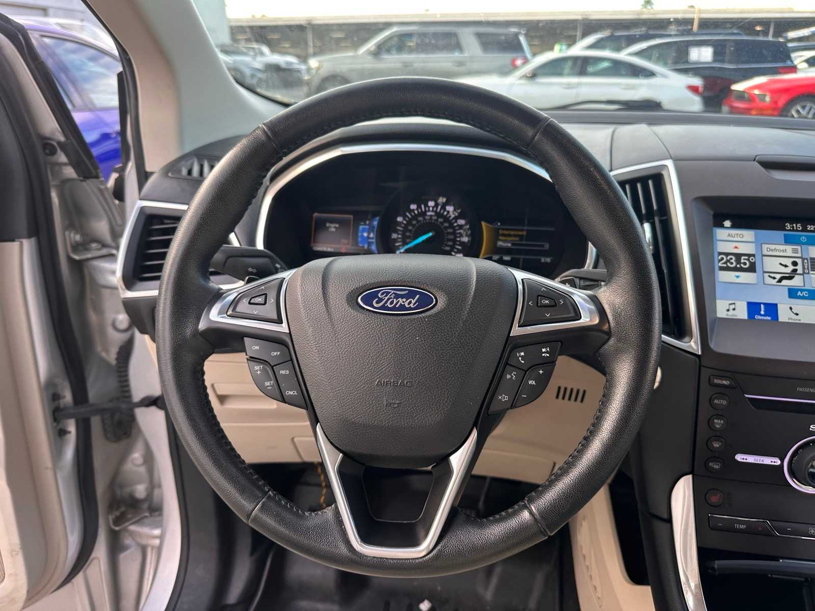 Thumbnail: 2016 Ford Edge - 19