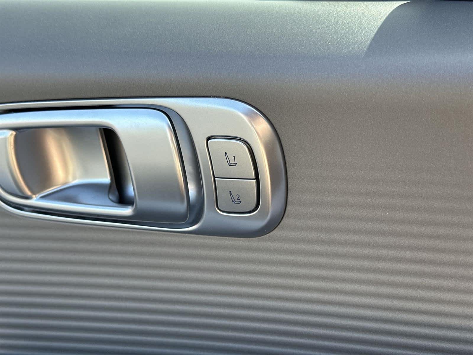 Thumbnail: 2024 Hyundai Ioniq 6 - 31