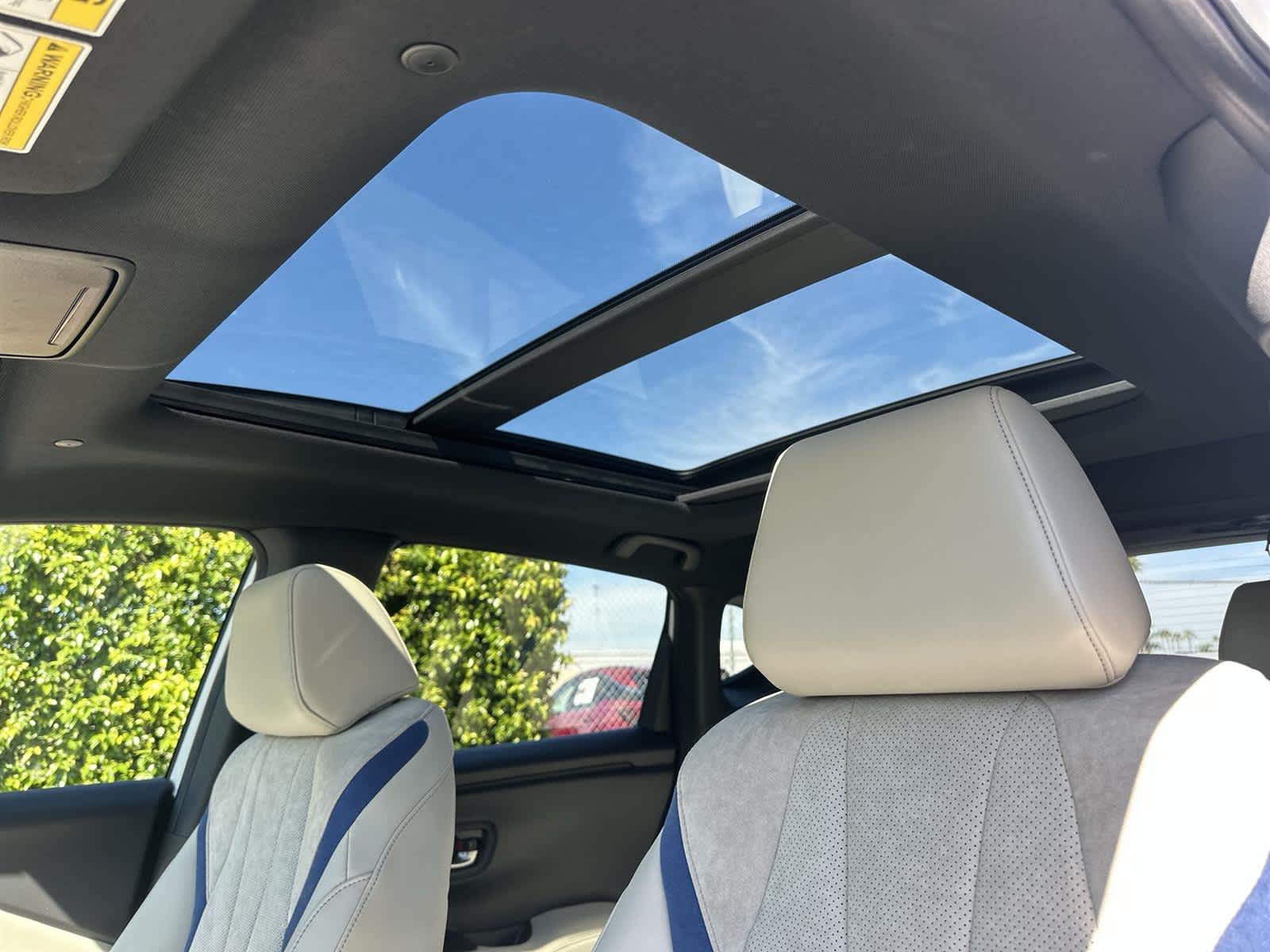 Thumbnail: 2025 Acura ADX - 31