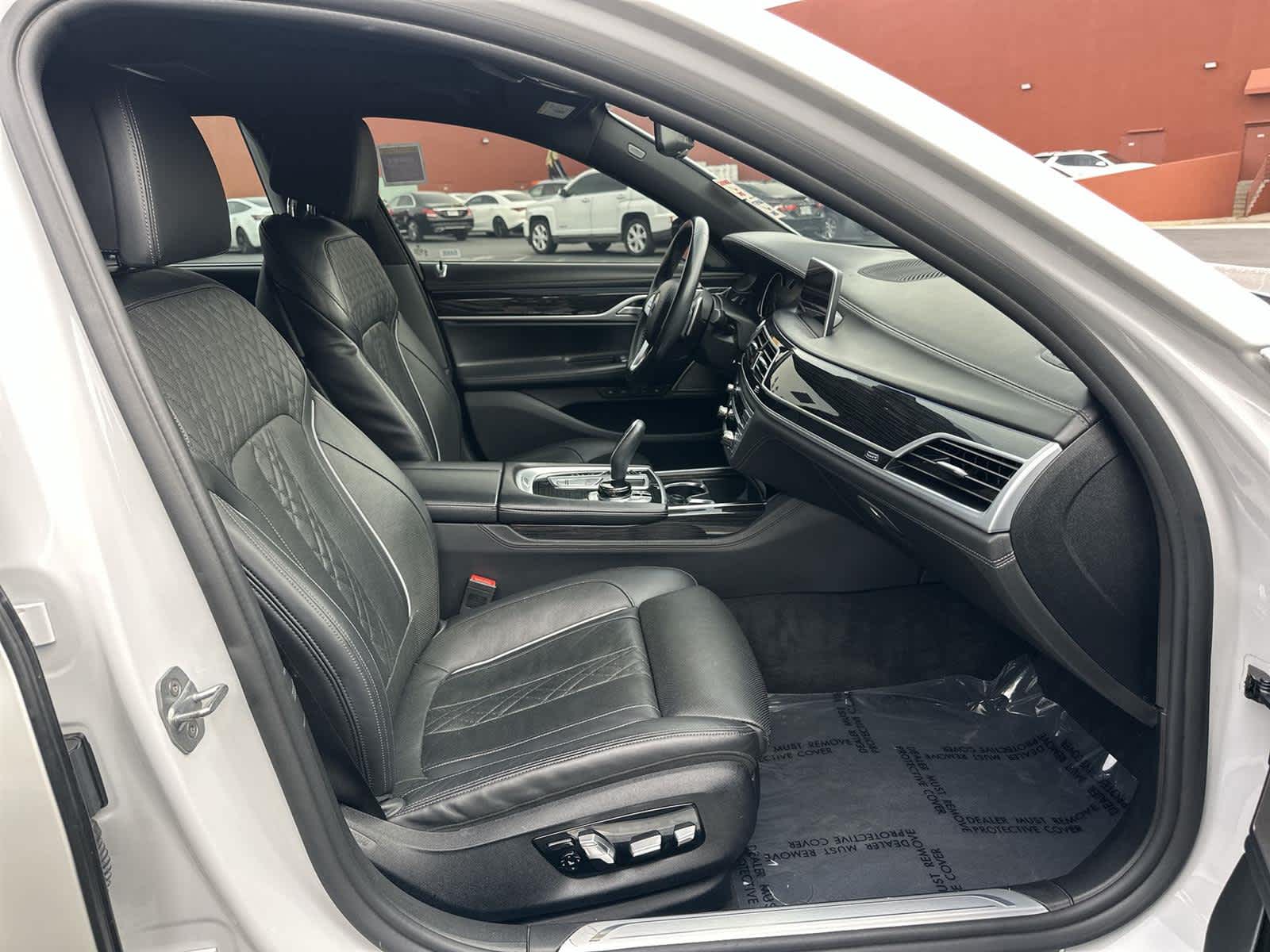 Thumbnail: 2019 BMW 7 Series - 17