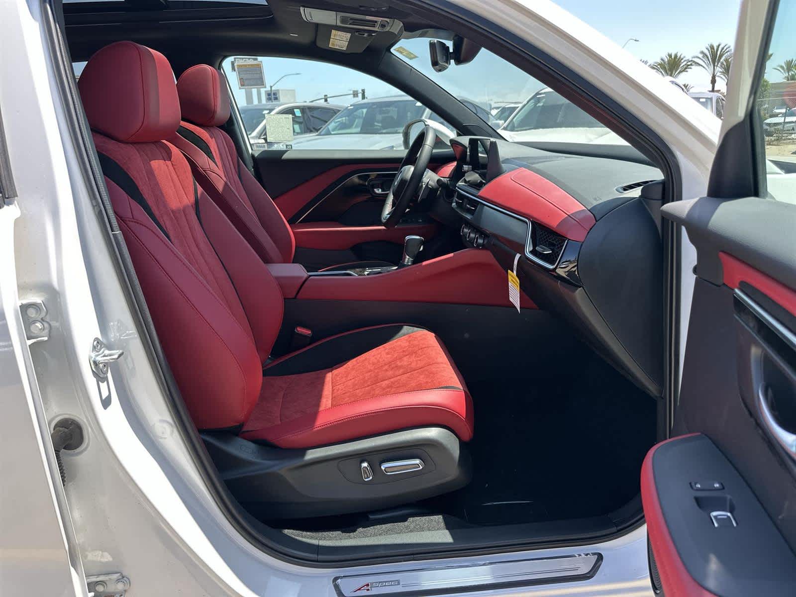 Thumbnail: 2025 Acura ADX - 14