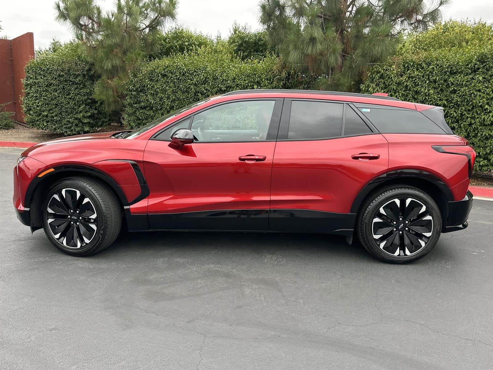 Thumbnail: 2024 Chevrolet Blazer EV - 3