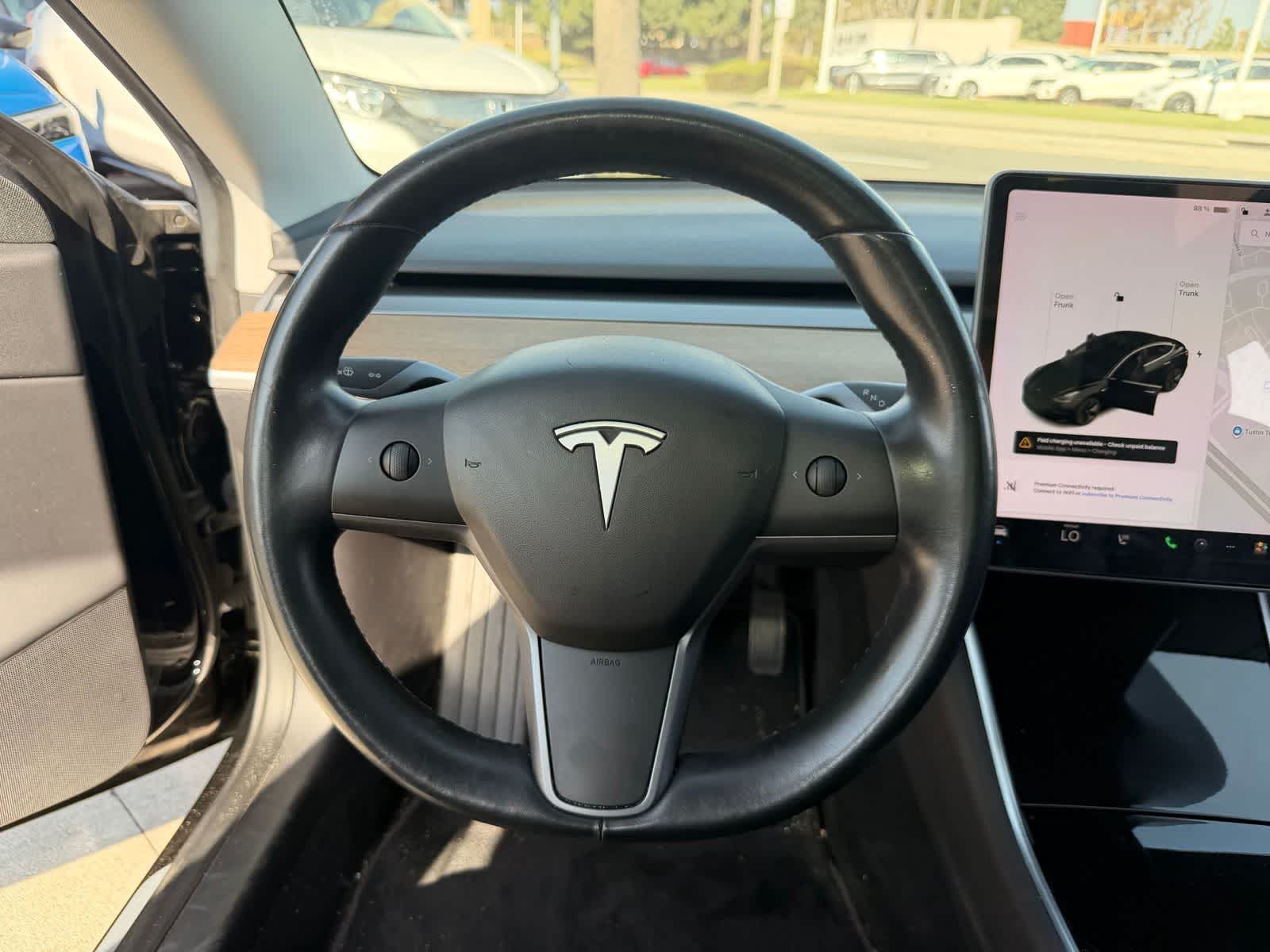 Thumbnail: 2019 Tesla Model 3 - 14