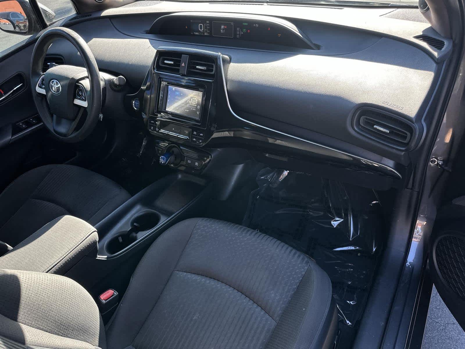 Thumbnail: 2016 Toyota Prius - 12