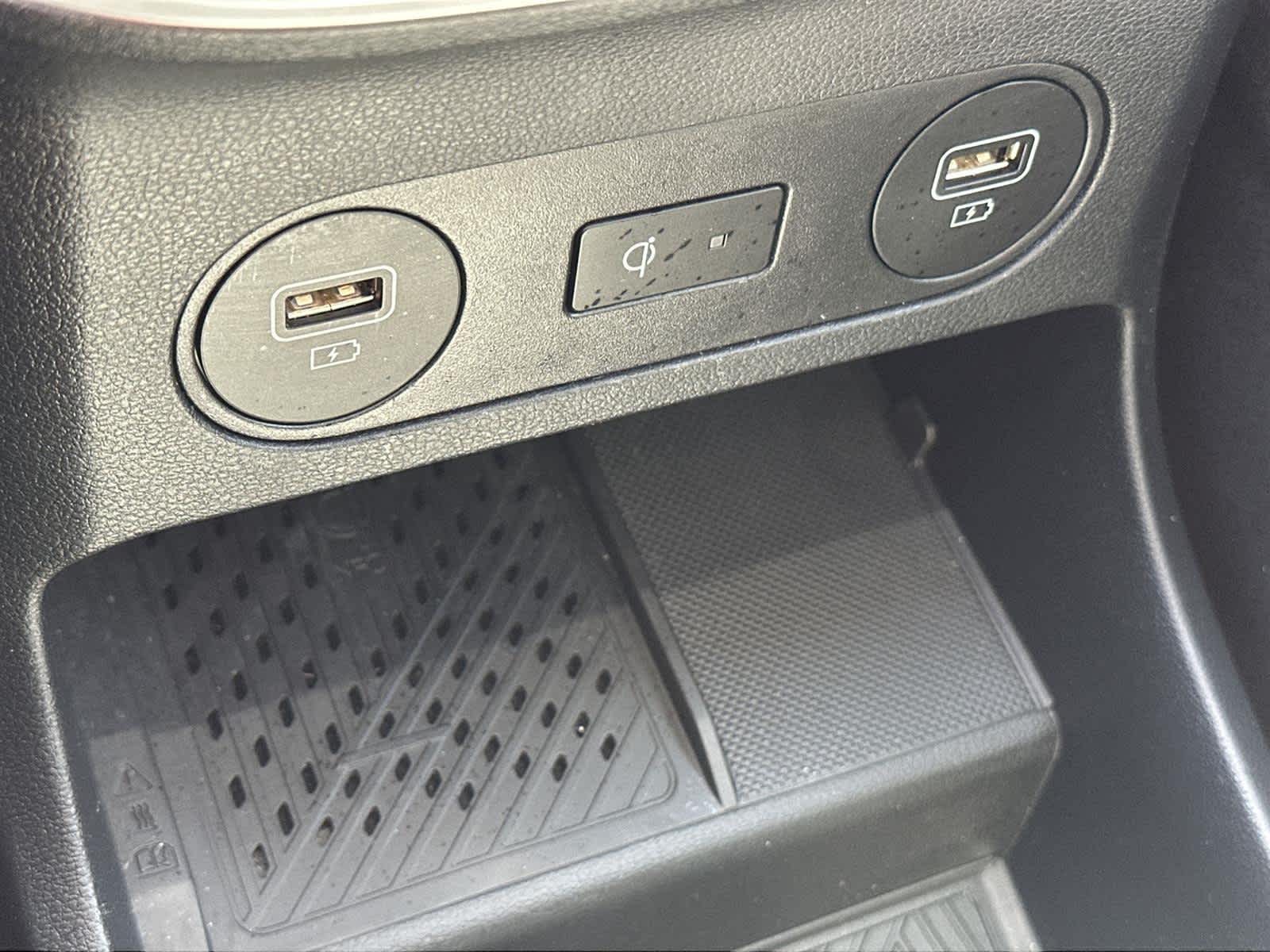 Thumbnail: 2022 Hyundai Ioniq 5 - 29