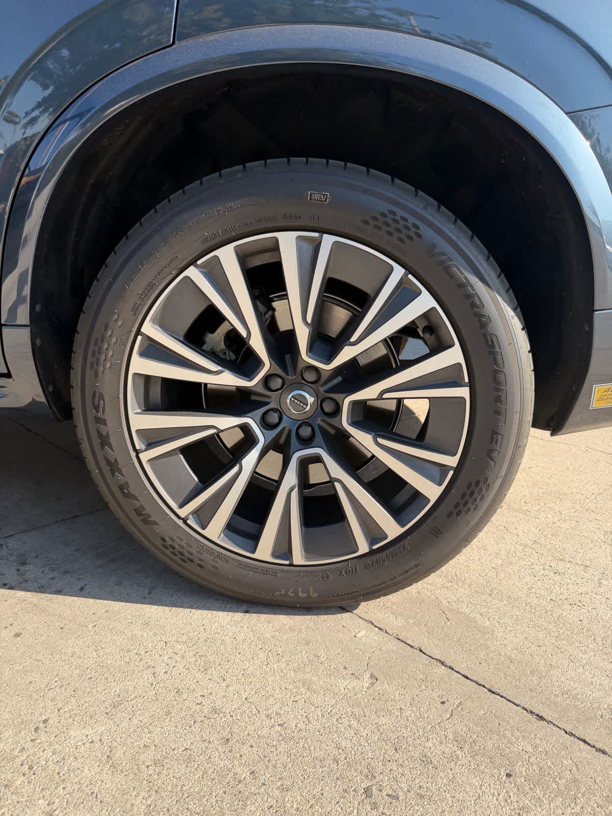 Thumbnail: 2022 Volvo XC90 - 20