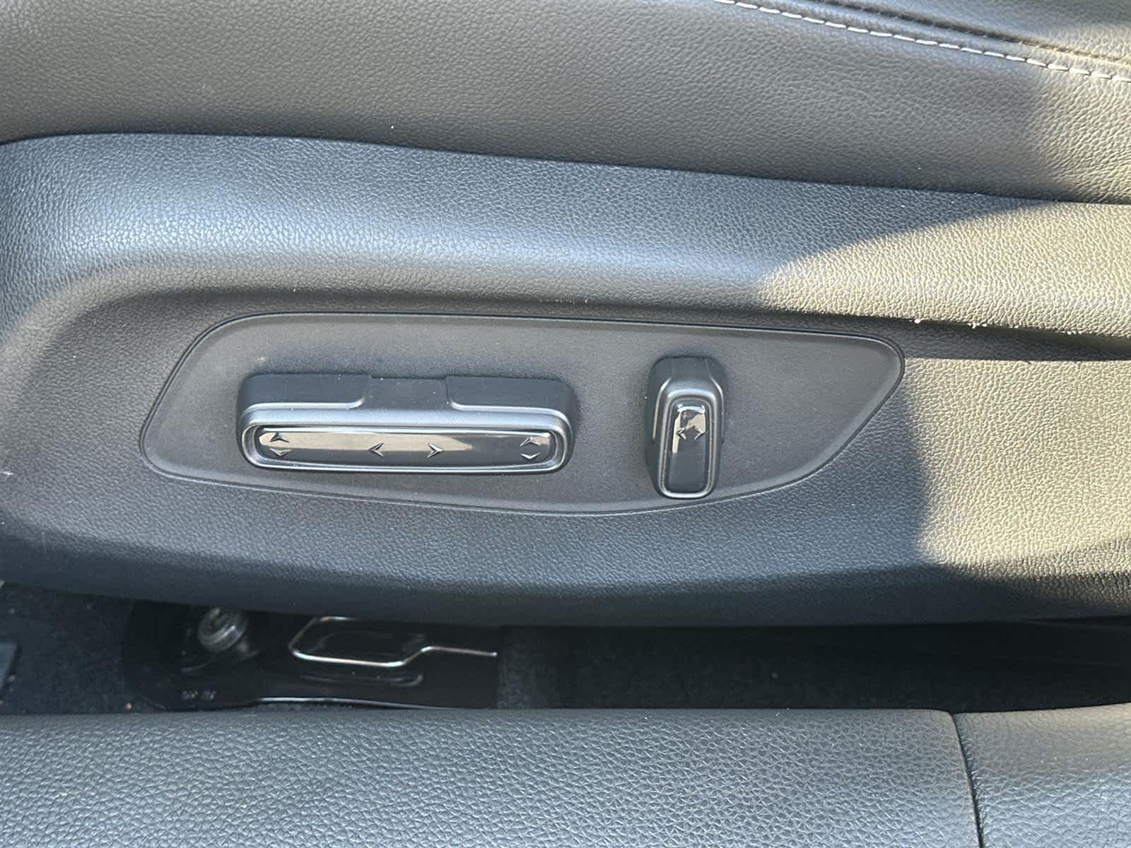 Thumbnail: 2023 Acura Integra - 22