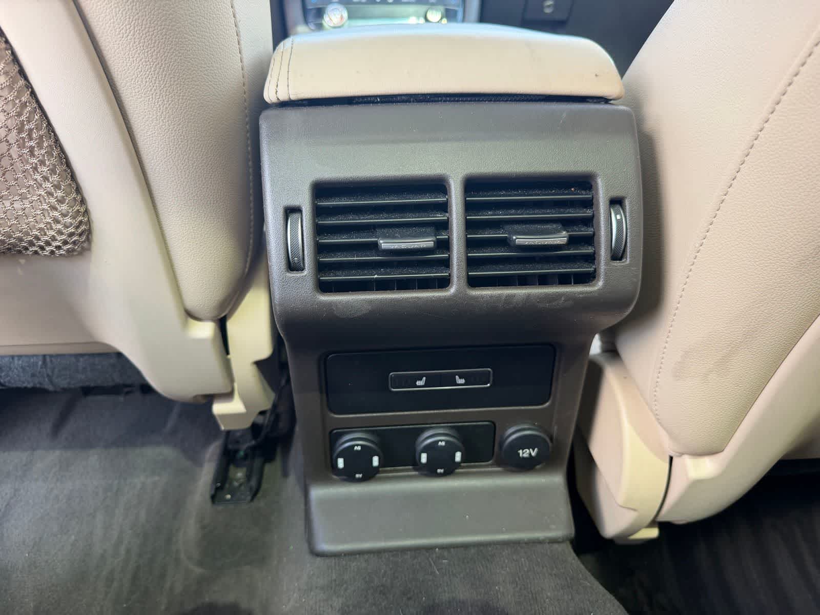 Thumbnail: 2017 Jaguar F-Pace - 14