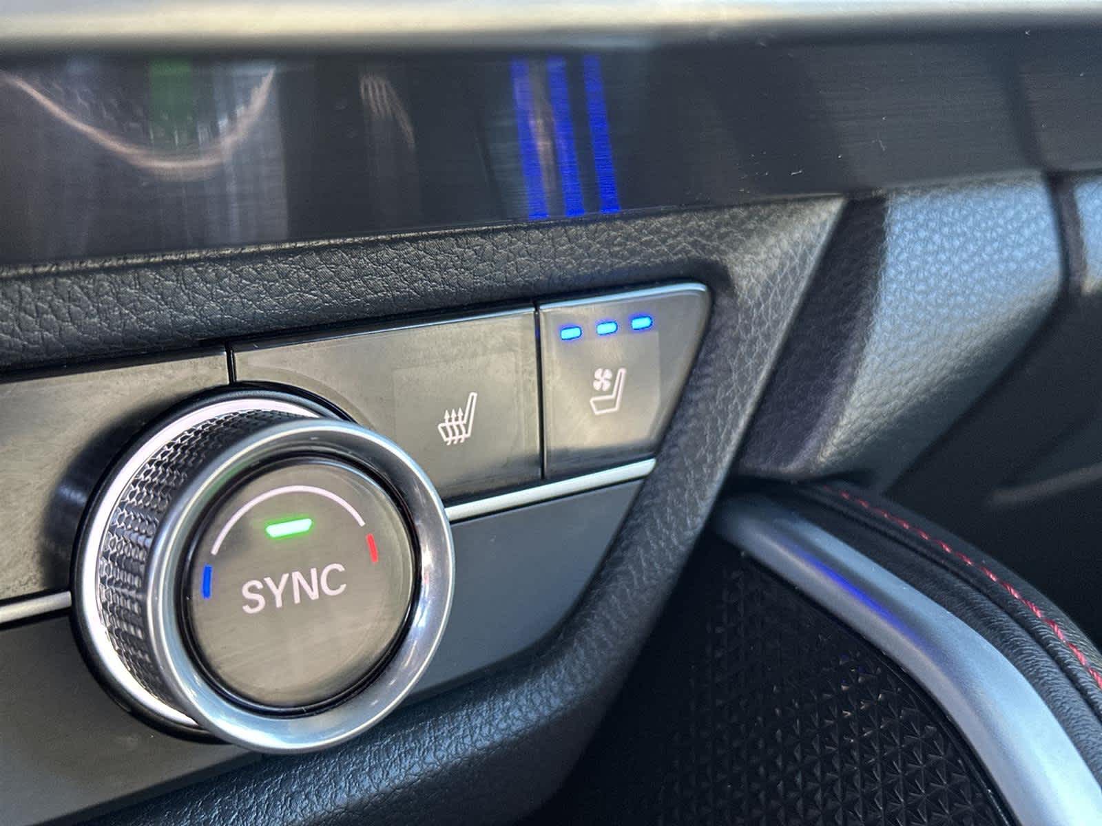 Thumbnail: 2025 Acura ADX - 25