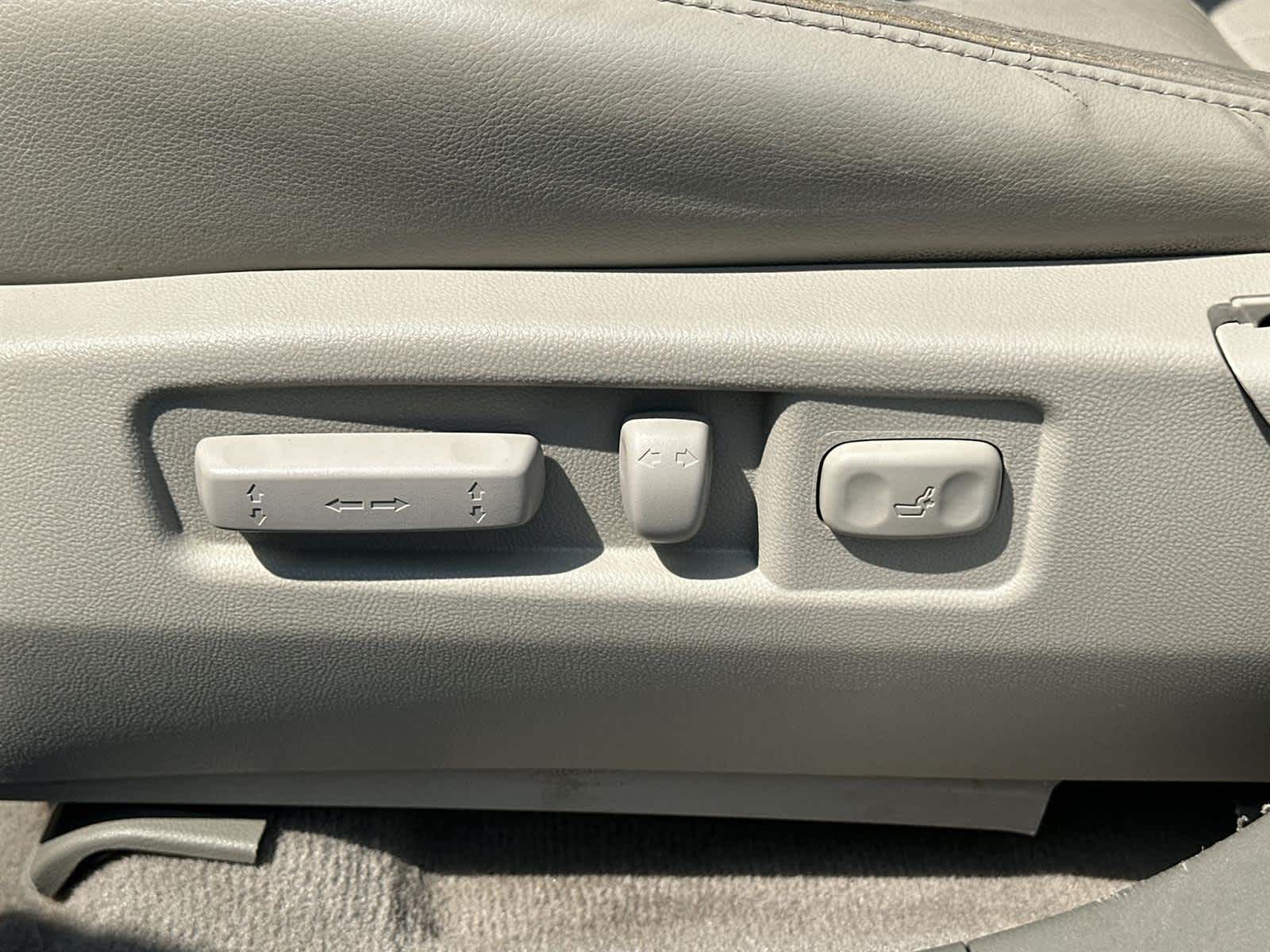 Thumbnail: 2010 Acura MDX - 22