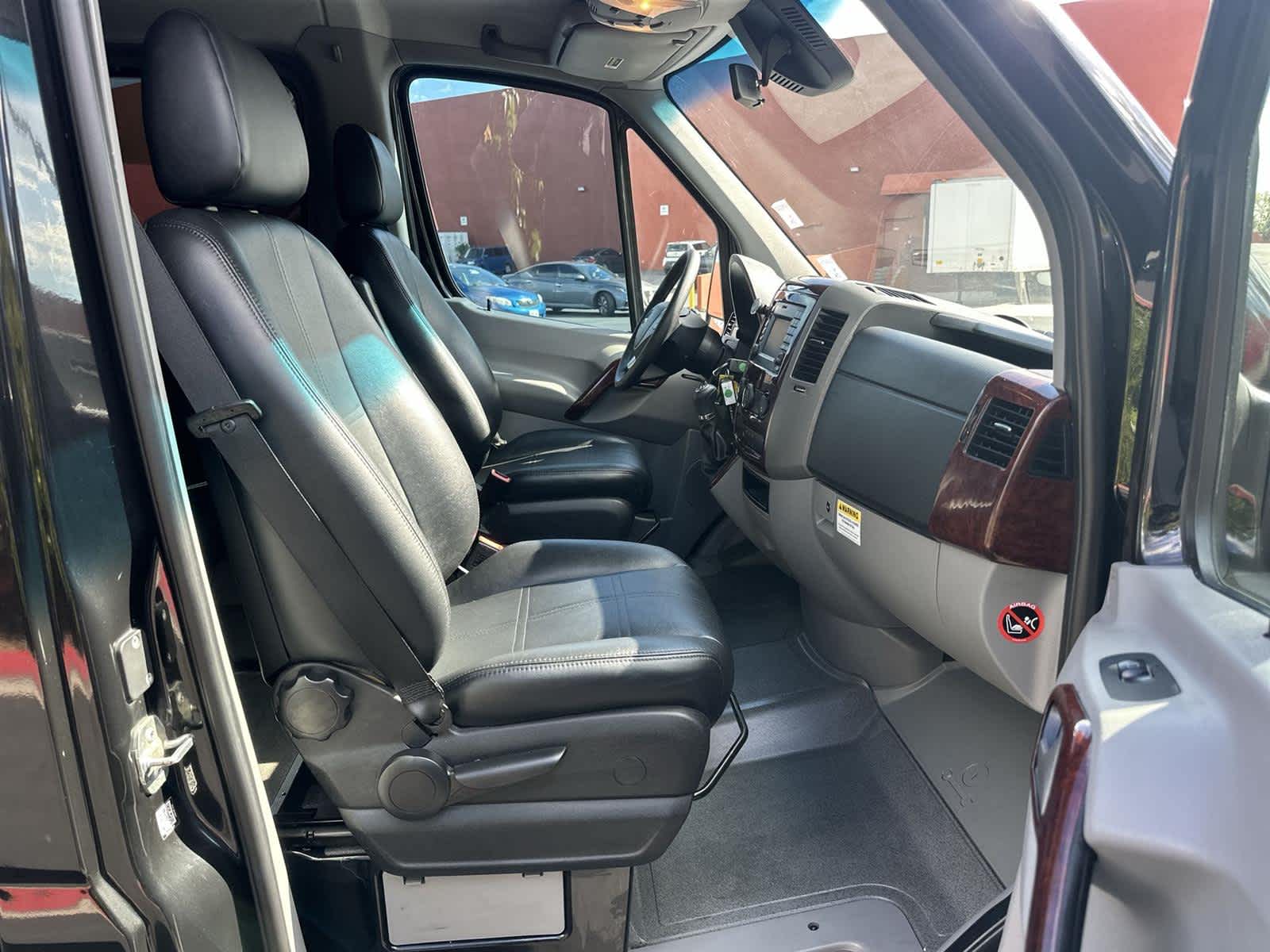 Thumbnail: 2016 Mercedes-Benz Sprinter - 12