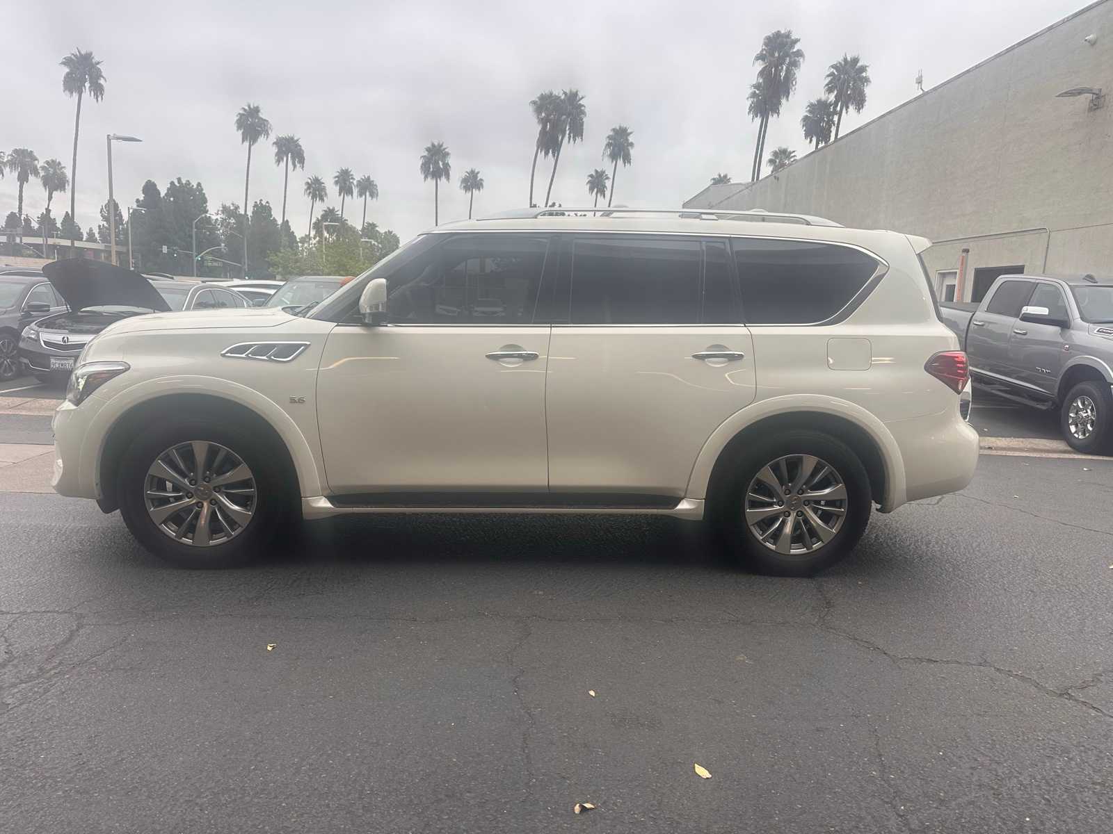 Thumbnail: 2016 INFINITI QX80 - 2
