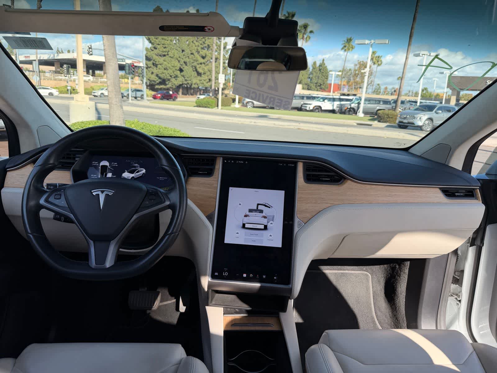 Thumbnail: 2018 Tesla Model X - 18