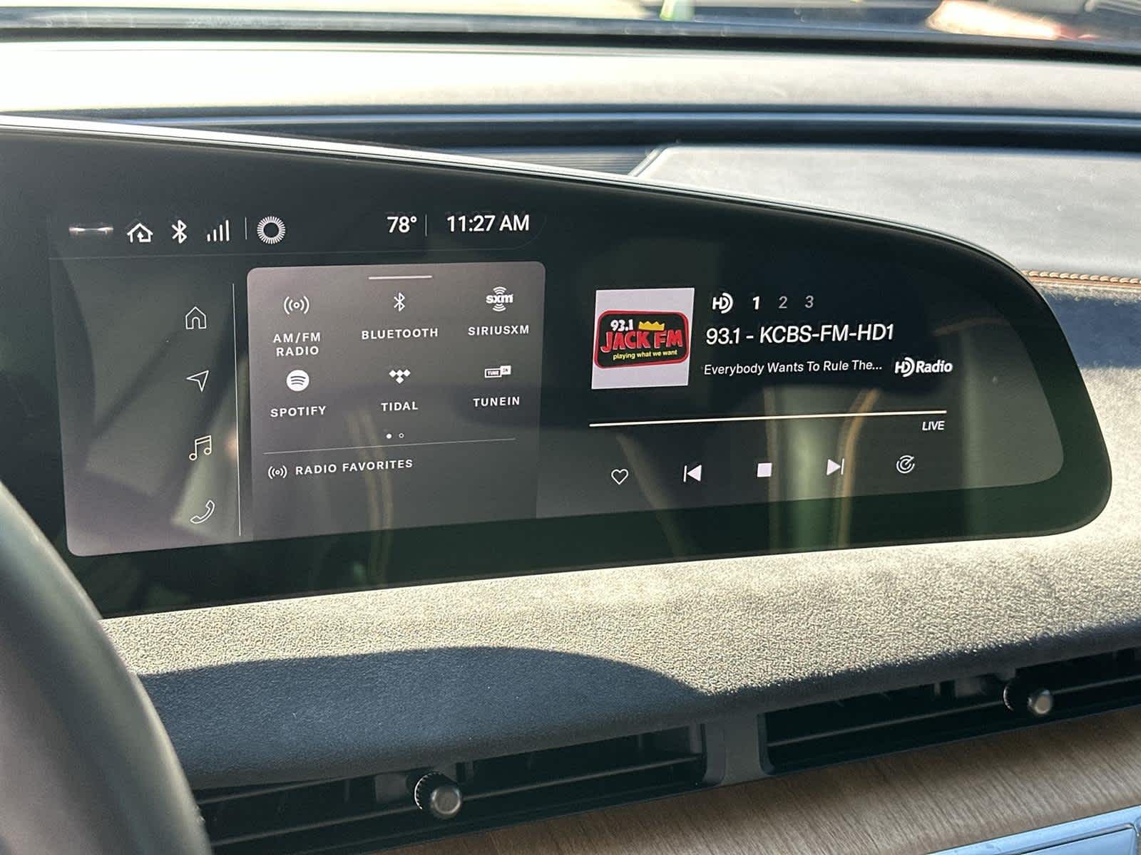 Thumbnail: 2022 Lucid Air - 16