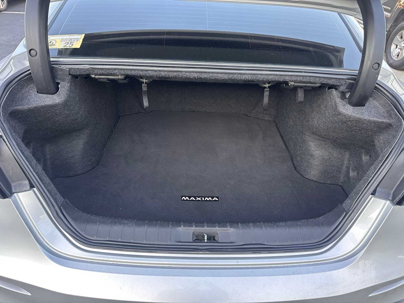 Thumbnail: 2020 Nissan Maxima - 10