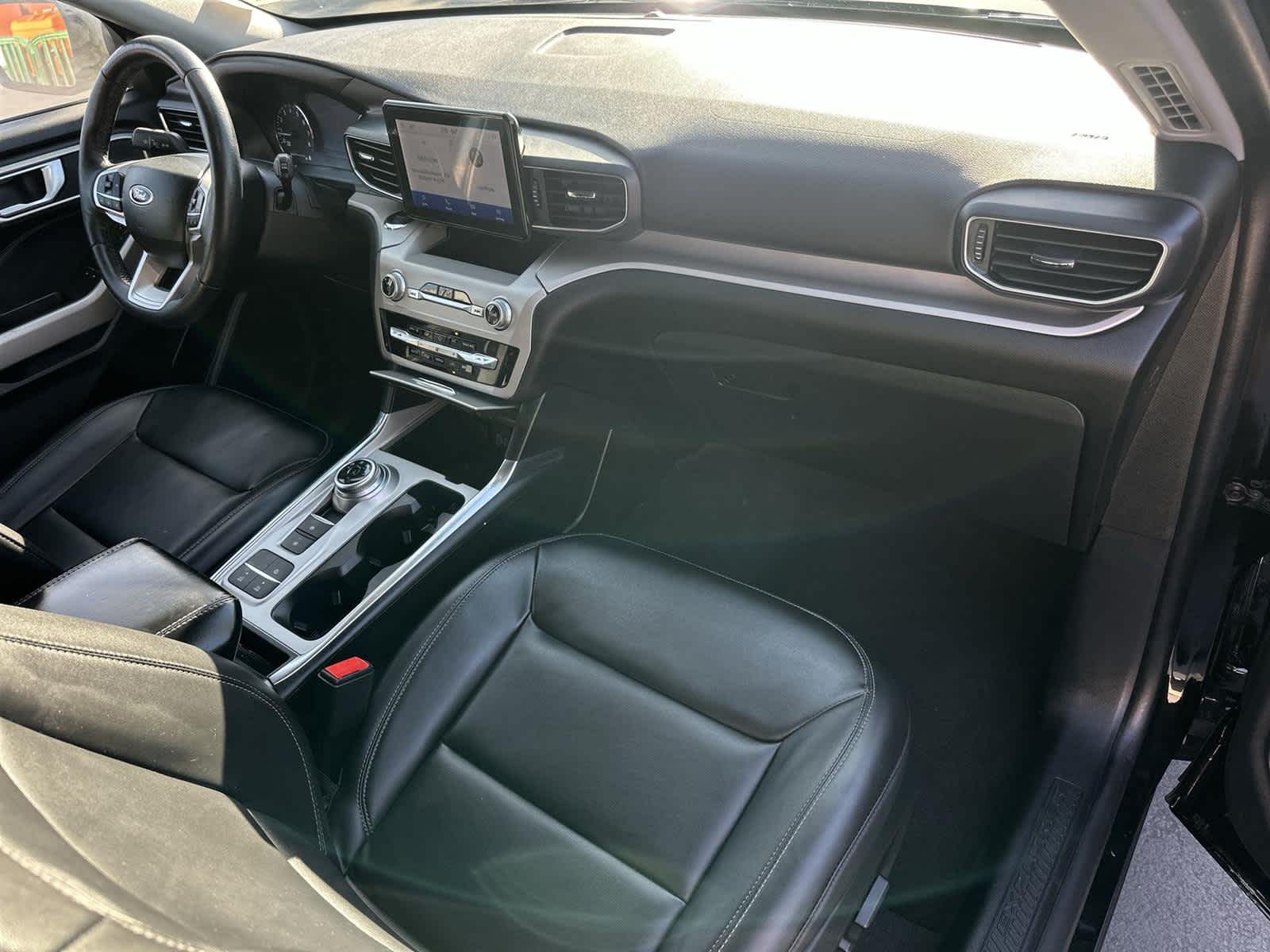 Thumbnail: 2023 Ford Explorer - 12