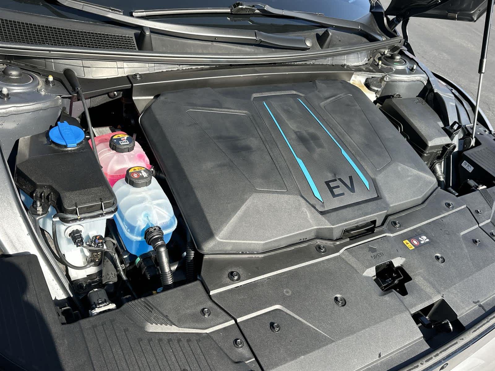 Thumbnail: 2022 Hyundai Ioniq 5 - 9