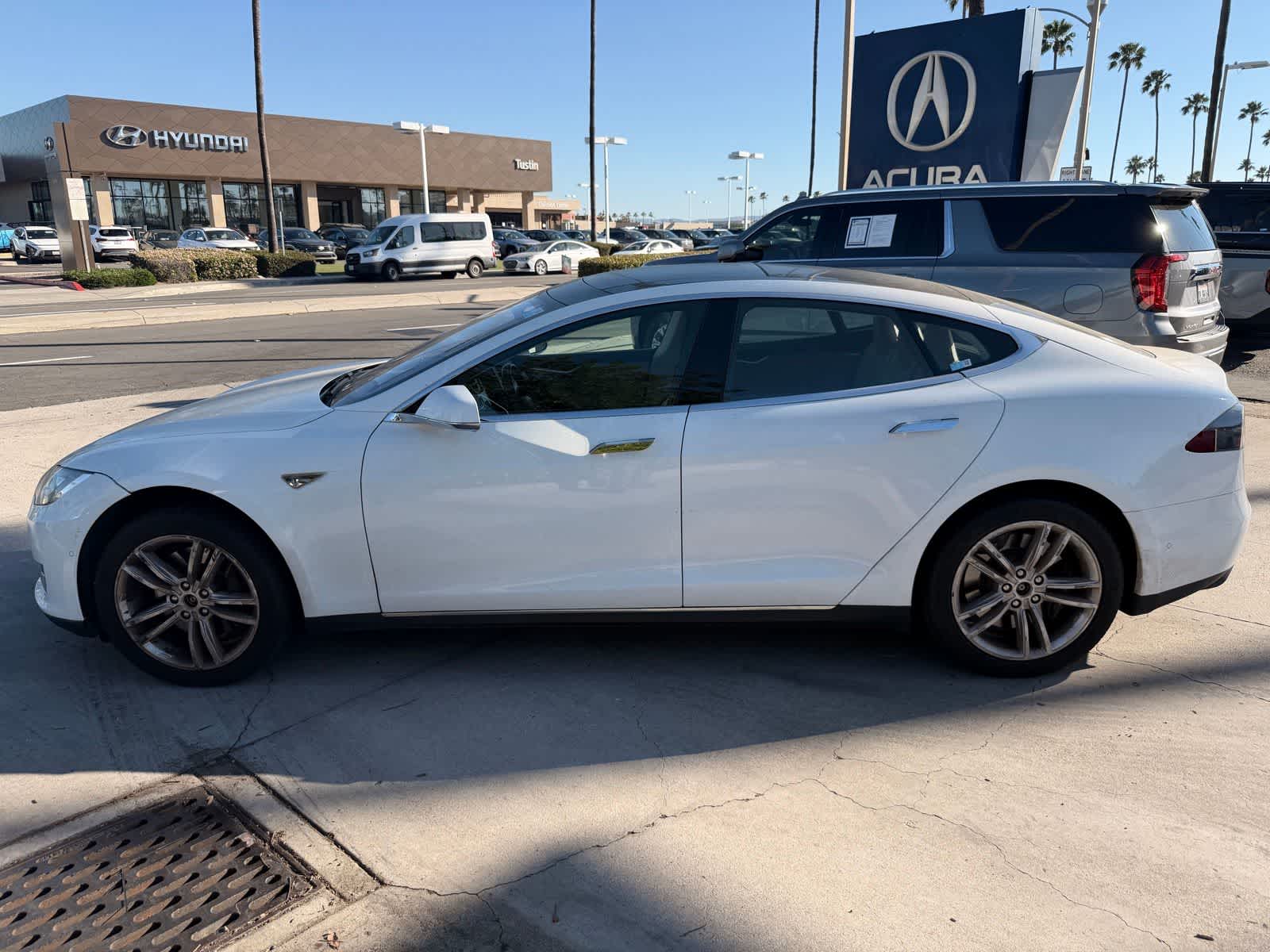 Thumbnail: 2015 Tesla Model S - 2