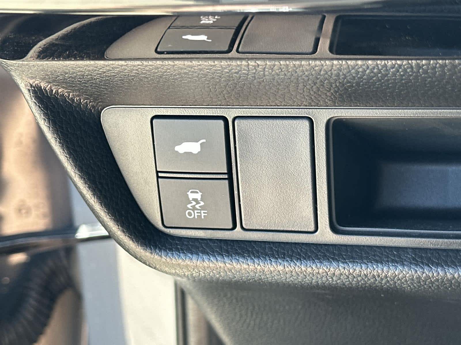 Thumbnail: 2025 Acura ADX - 26