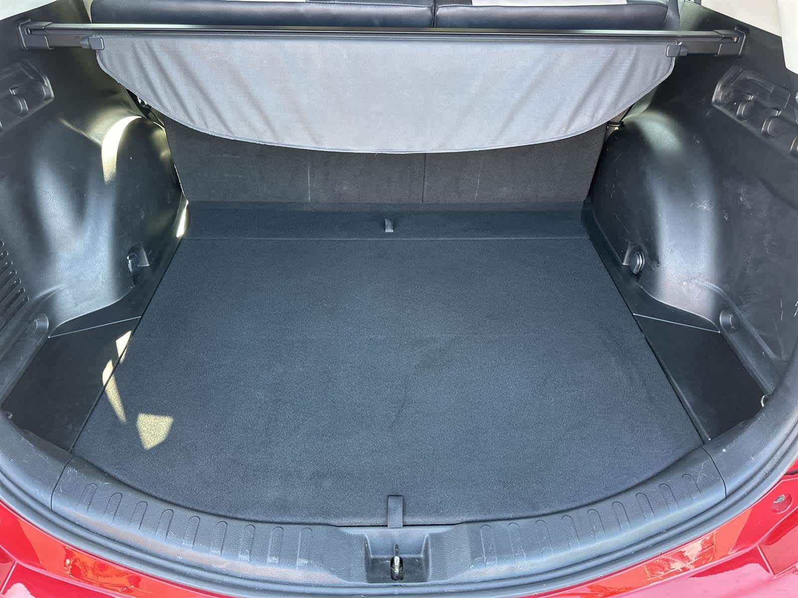 Thumbnail: 2017 Toyota RAV4 - 19