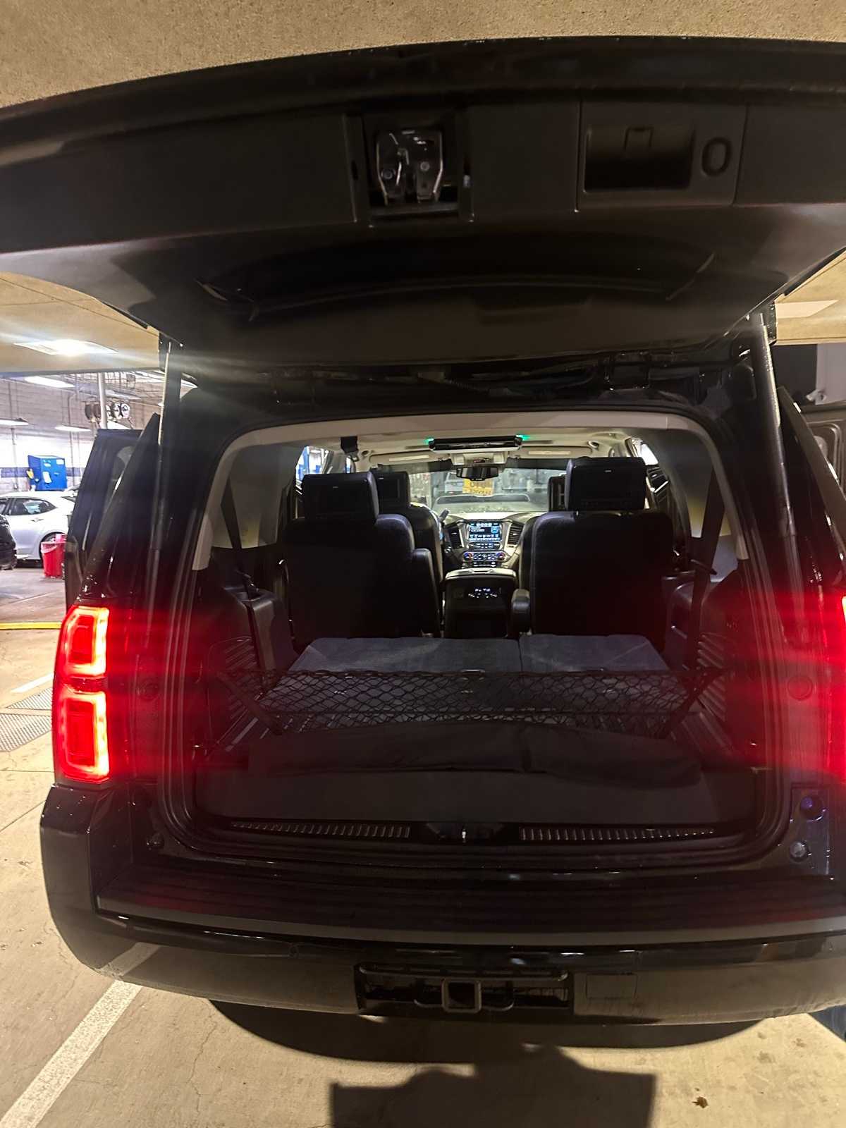 Thumbnail: 2018 Chevrolet Tahoe - 11