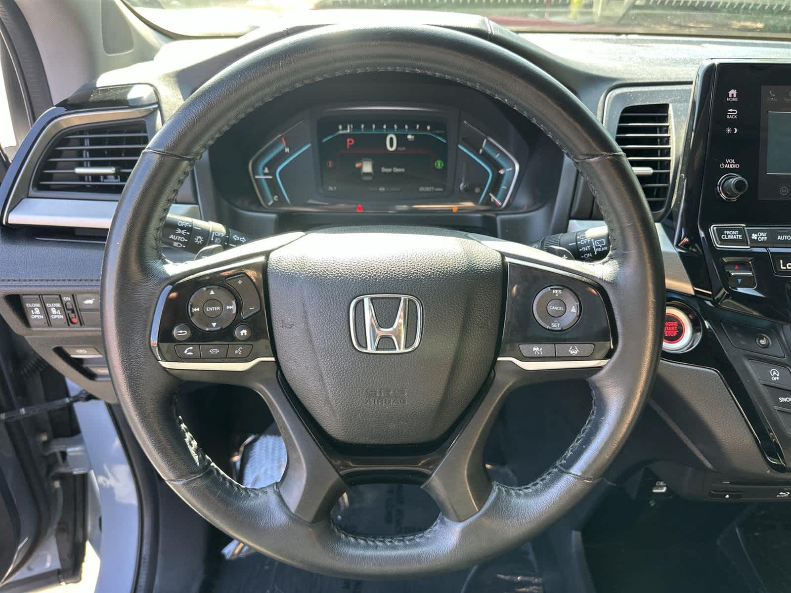 Thumbnail: 2023 Honda Odyssey - 15