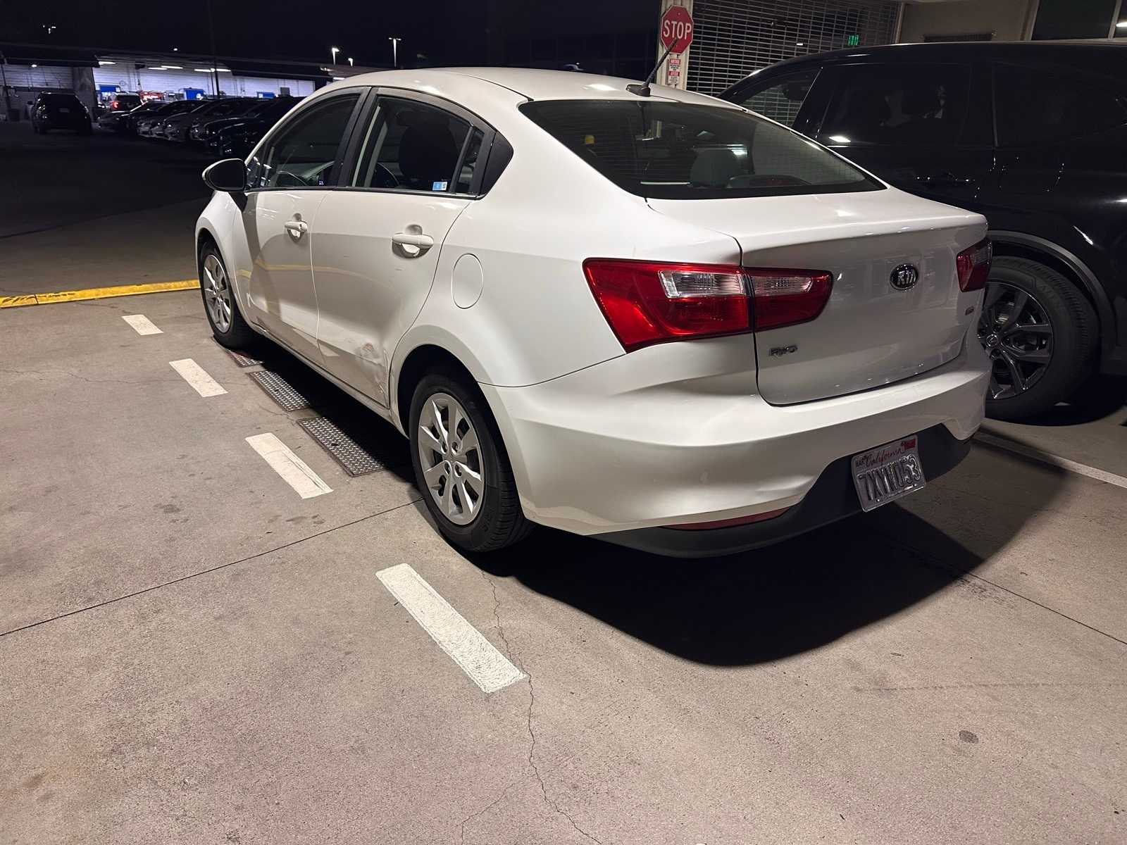 Thumbnail: 2016 Kia Rio - 3