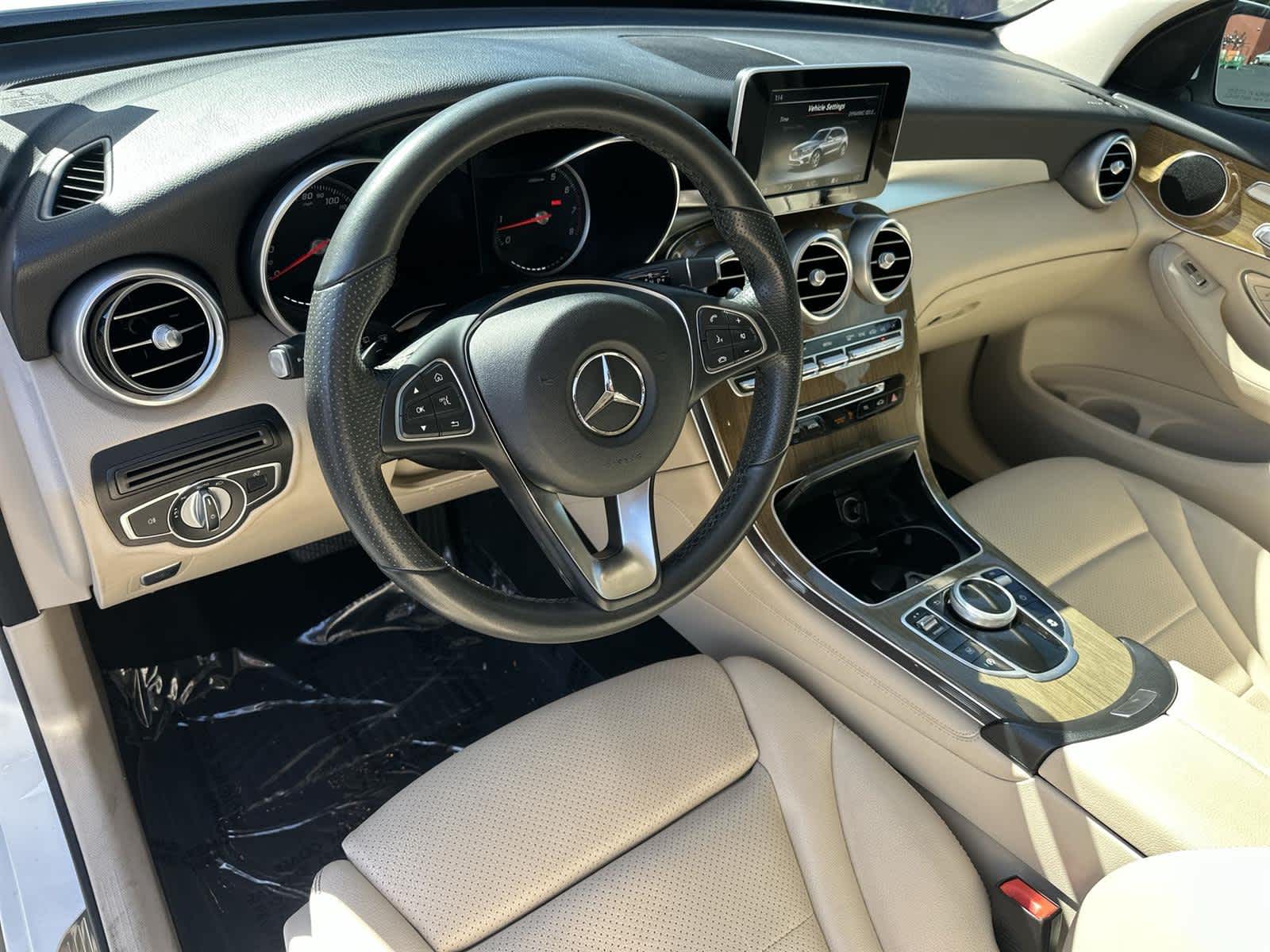 Thumbnail: 2018 Mercedes-Benz GLC - 2