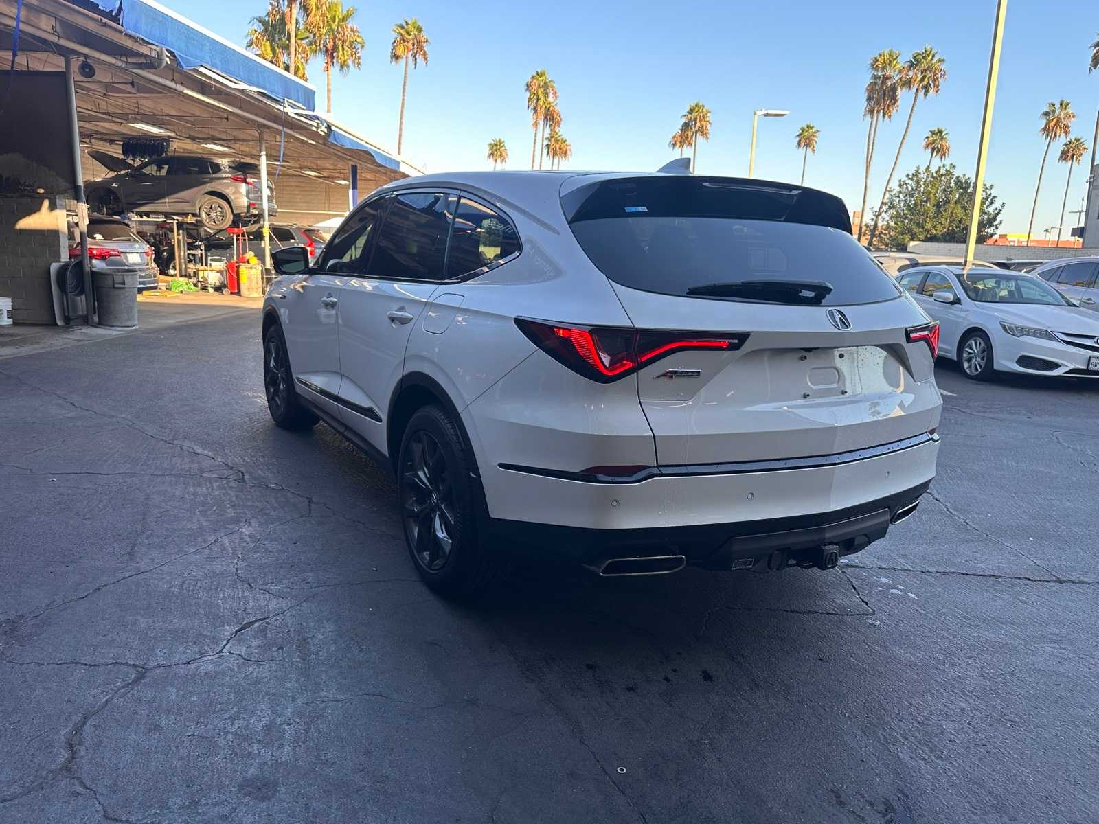 Thumbnail: 2023 Acura MDX - 3